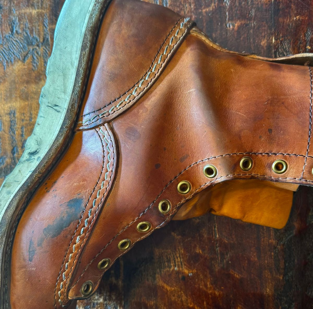 Photo by sthilburn on April 4, 2024 of the Wesco Jobmaster in Maryam Natural Horsehide.