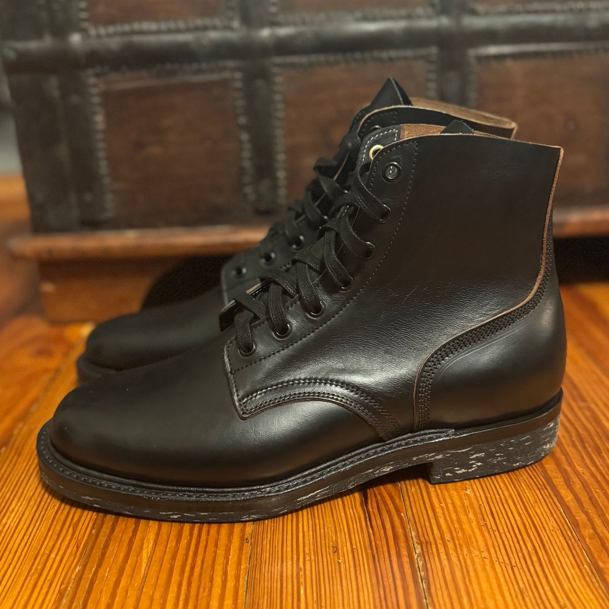Photo by sthilburn on October 2, 2025 of the Role Club Boondockers in Handfinished CXL Horsehide.