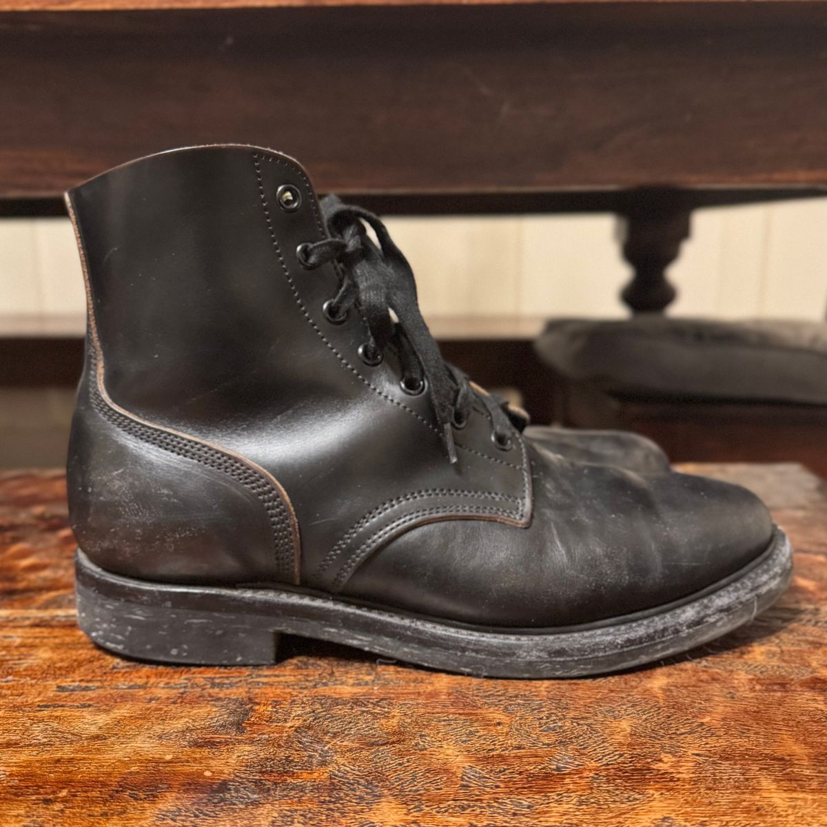 Photo by sthilburn on December 4, 2025 of the Role Club Boondockers in Handfinished CXL Horsehide.