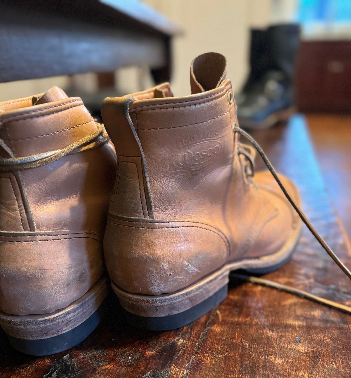 Photo by sthilburn on November 2, 2024 of the Wesco Wesco/x S&S Day Breaker in Horween Natural Essex.