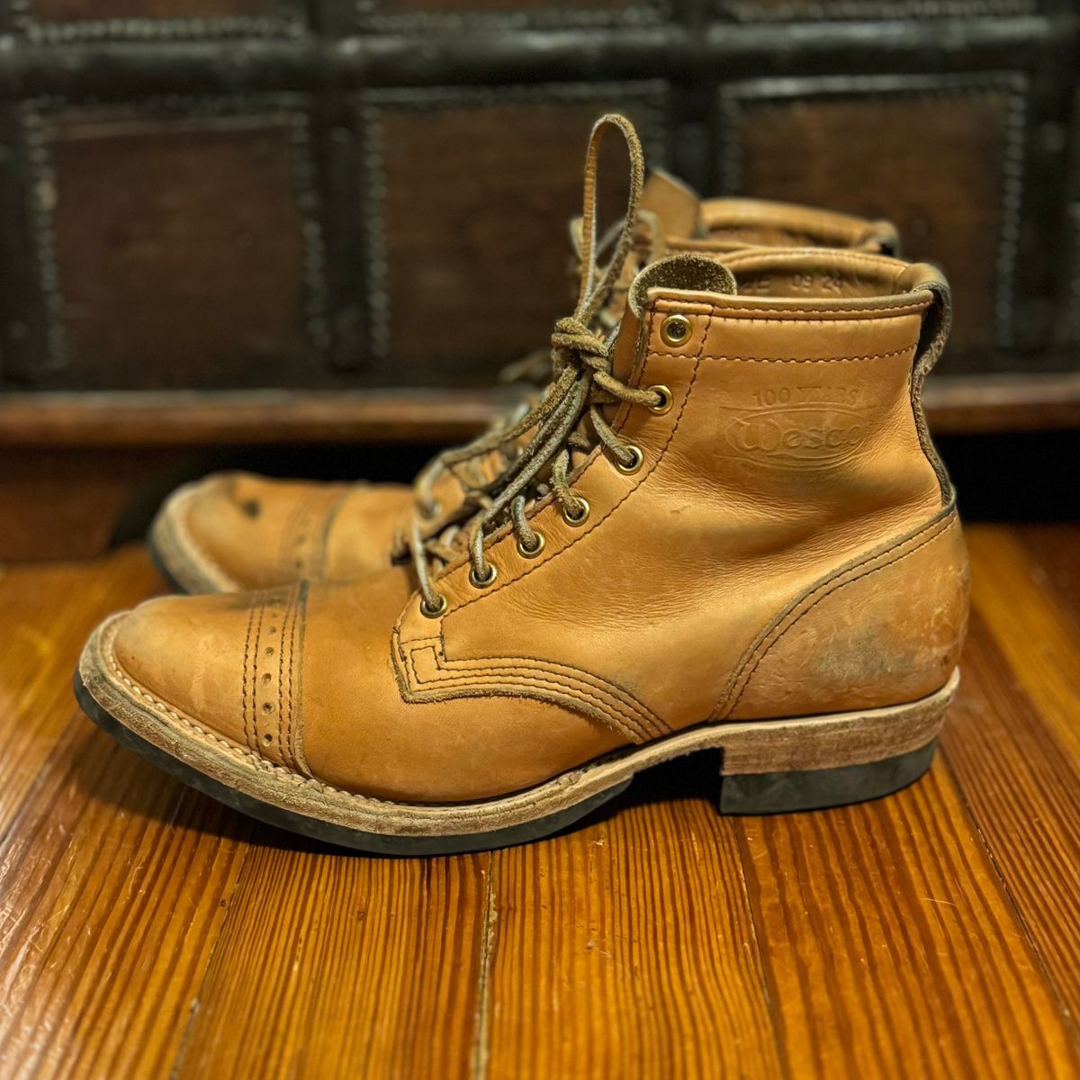 Photo by sthilburn on December 4, 2024 of the Wesco Wesco/x S&S Day Breaker in Horween Natural Essex.