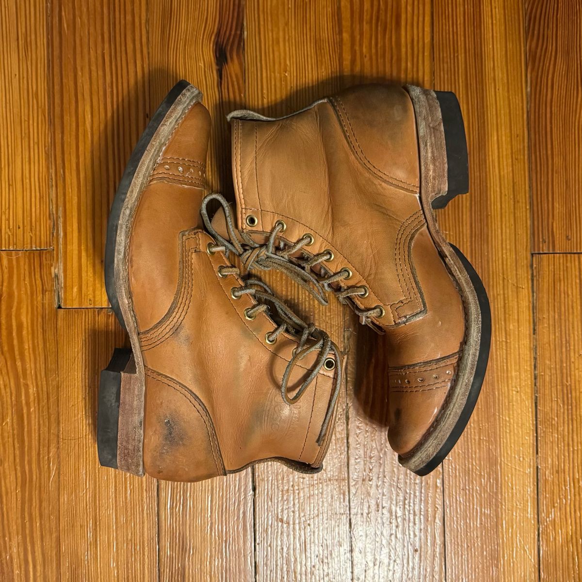 Photo by sthilburn on January 6, 2025 of the Wesco Wesco/x S&S Day Breaker in Horween Natural Essex.