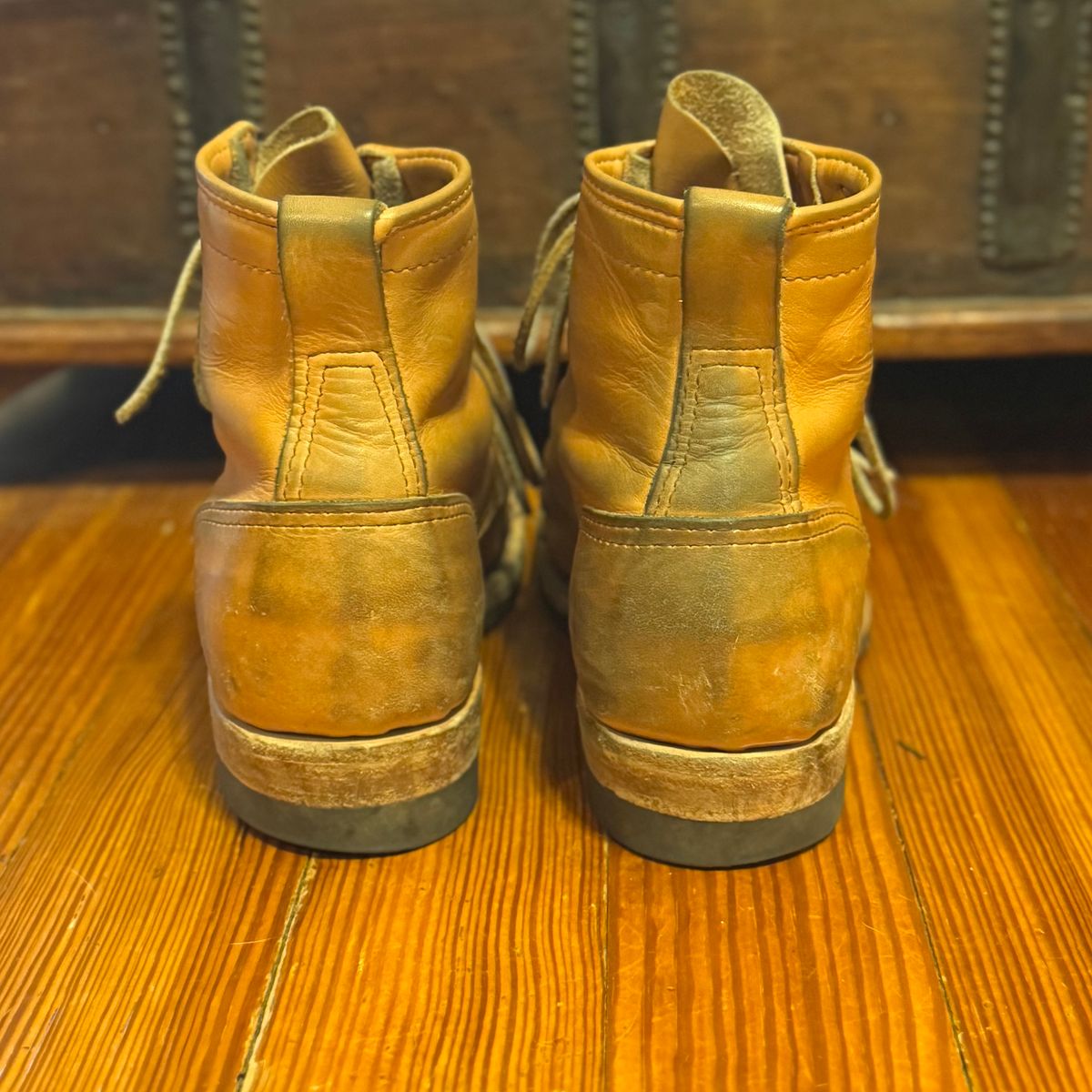Photo by sthilburn on February 5, 2025 of the Wesco Wesco/x S&S Day Breaker in Horween Natural Essex.