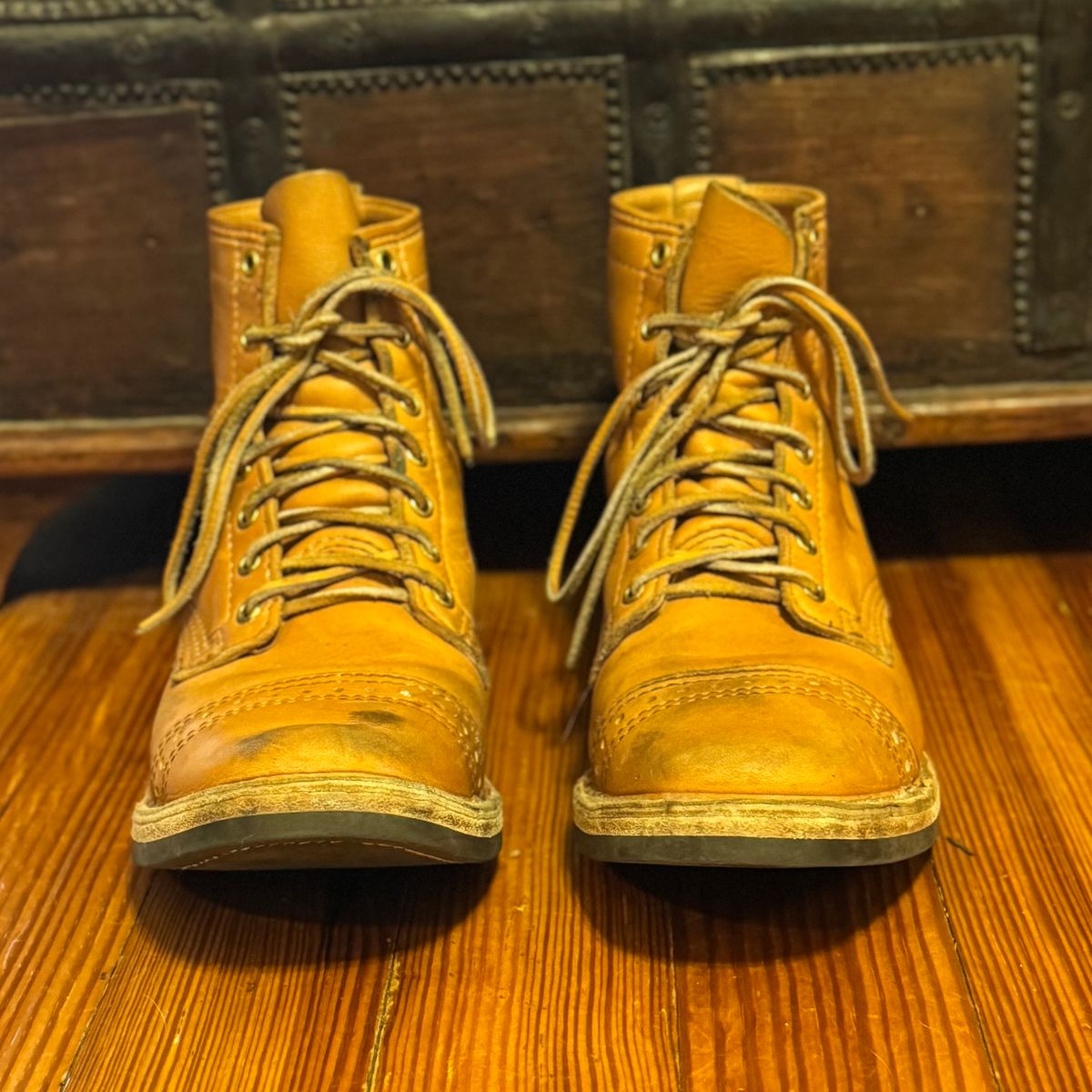 Photo by sthilburn on February 5, 2025 of the Wesco Wesco/x S&S Day Breaker in Horween Natural Essex.