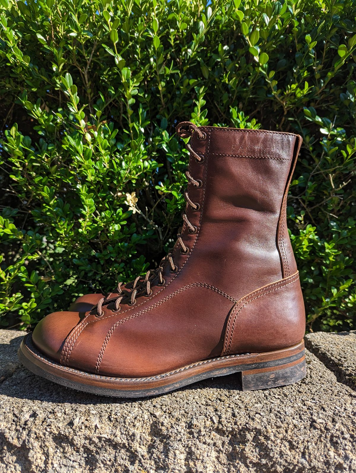 Photo by clefke on July 31, 2023 of the Eastman Leather Raider Boots in Walnut Horsehide.