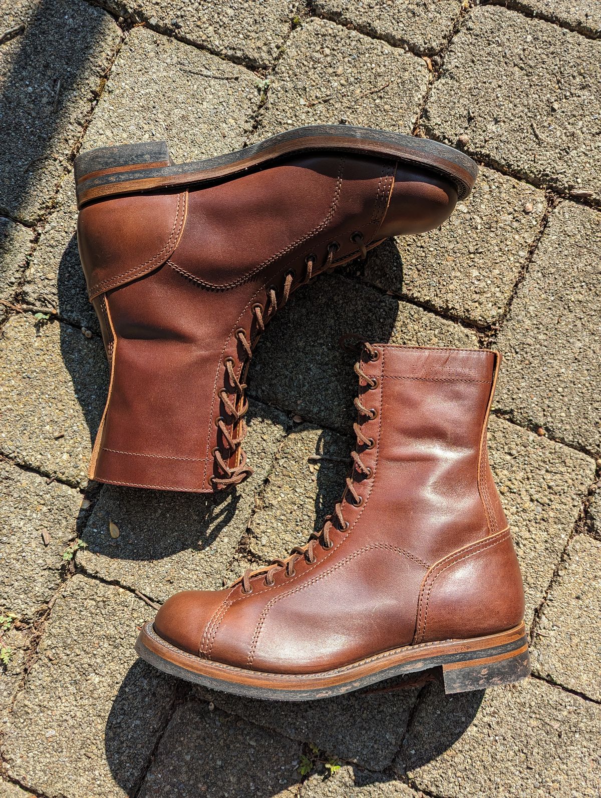 Photo by clefke on July 31, 2023 of the Eastman Leather Raider Boots in Walnut Horsehide.