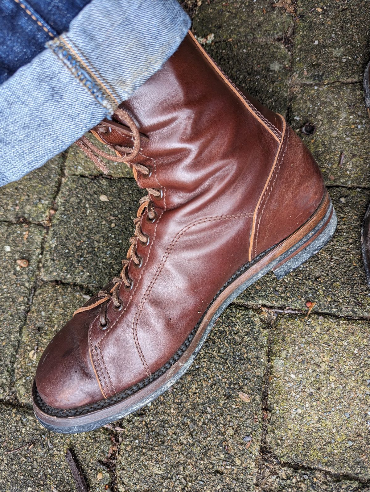 Photo by clefke on August 9, 2023 of the Eastman Leather Raider Boots in Walnut Horsehide.