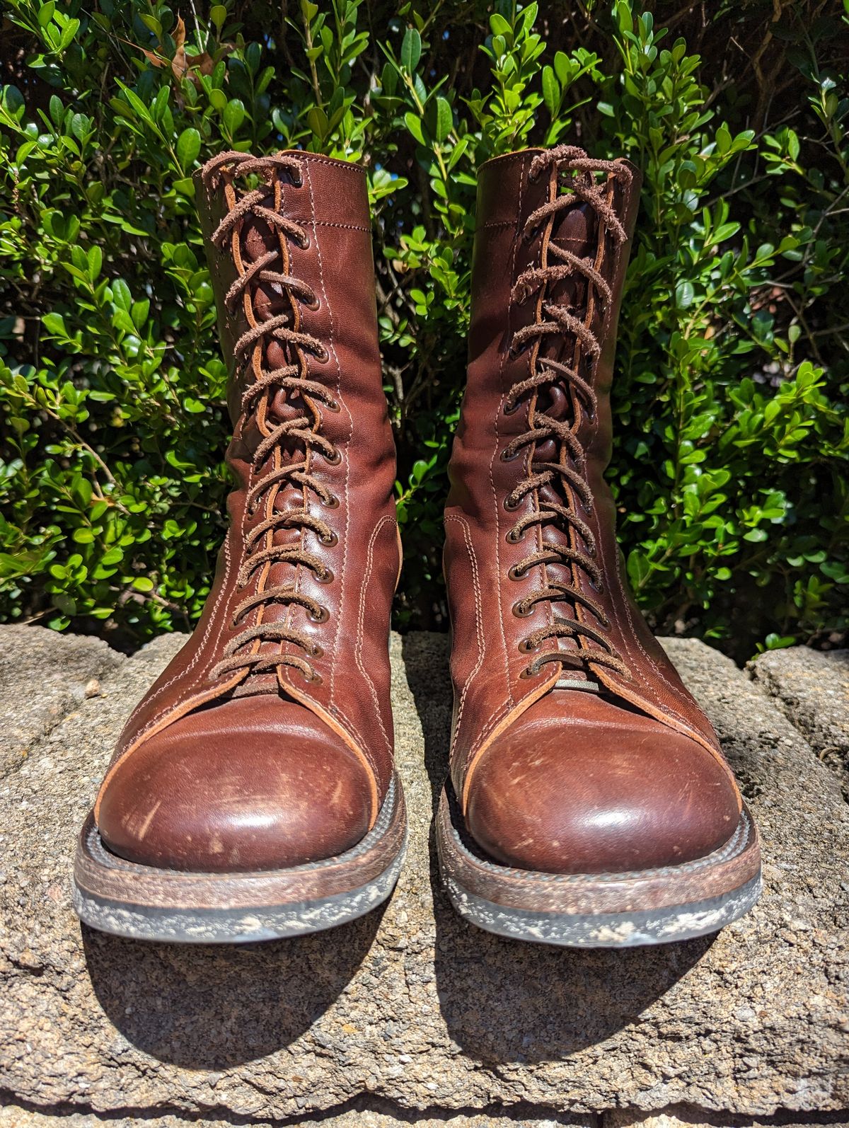 Photo by clefke on August 13, 2023 of the Eastman Leather Raider Boots in Walnut Horsehide.