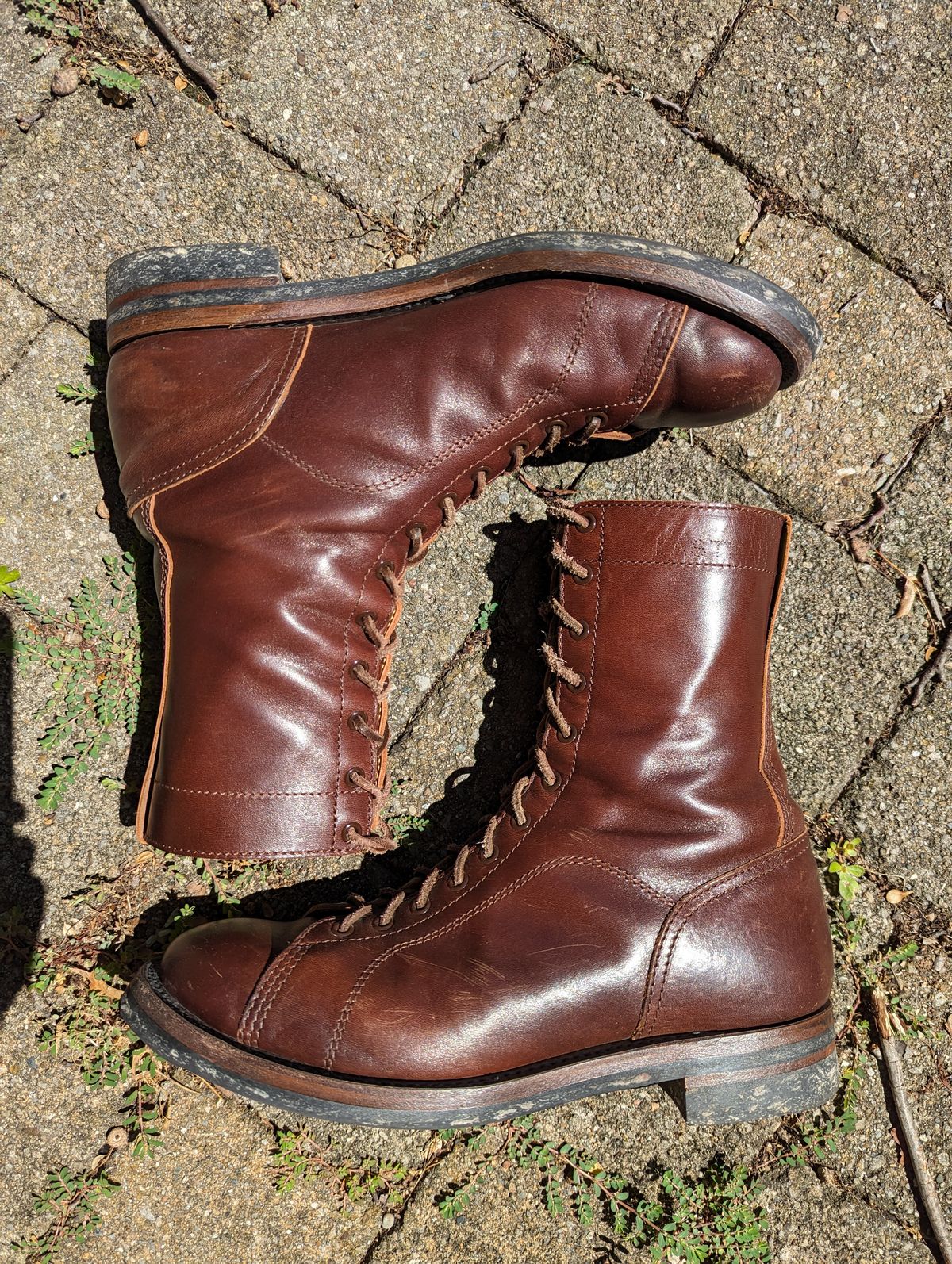 Photo by clefke on August 13, 2023 of the Eastman Leather Raider Boots in Walnut Horsehide.