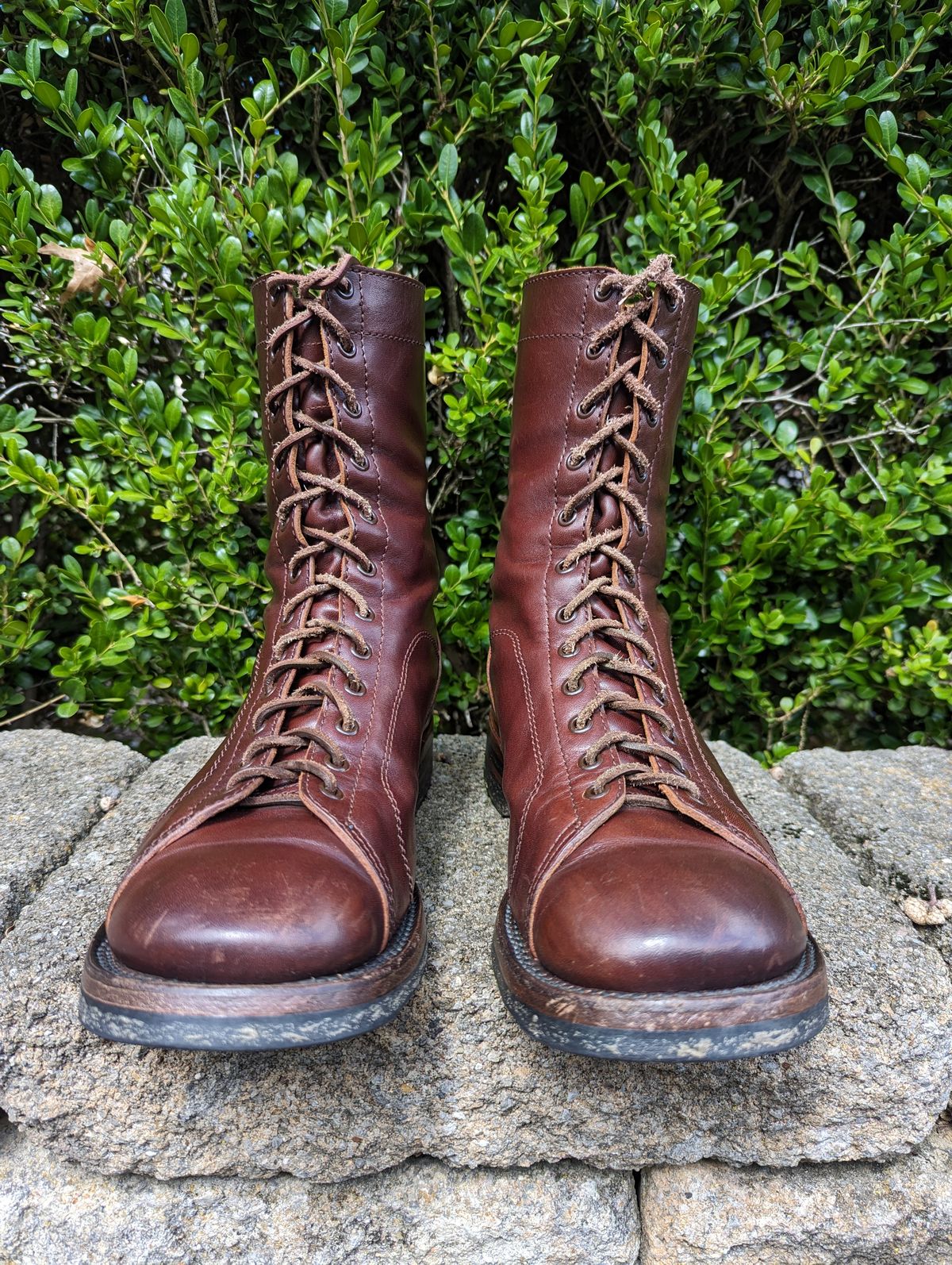 Photo by clefke on September 3, 2023 of the Eastman Leather Raider Boots in Walnut Horsehide.