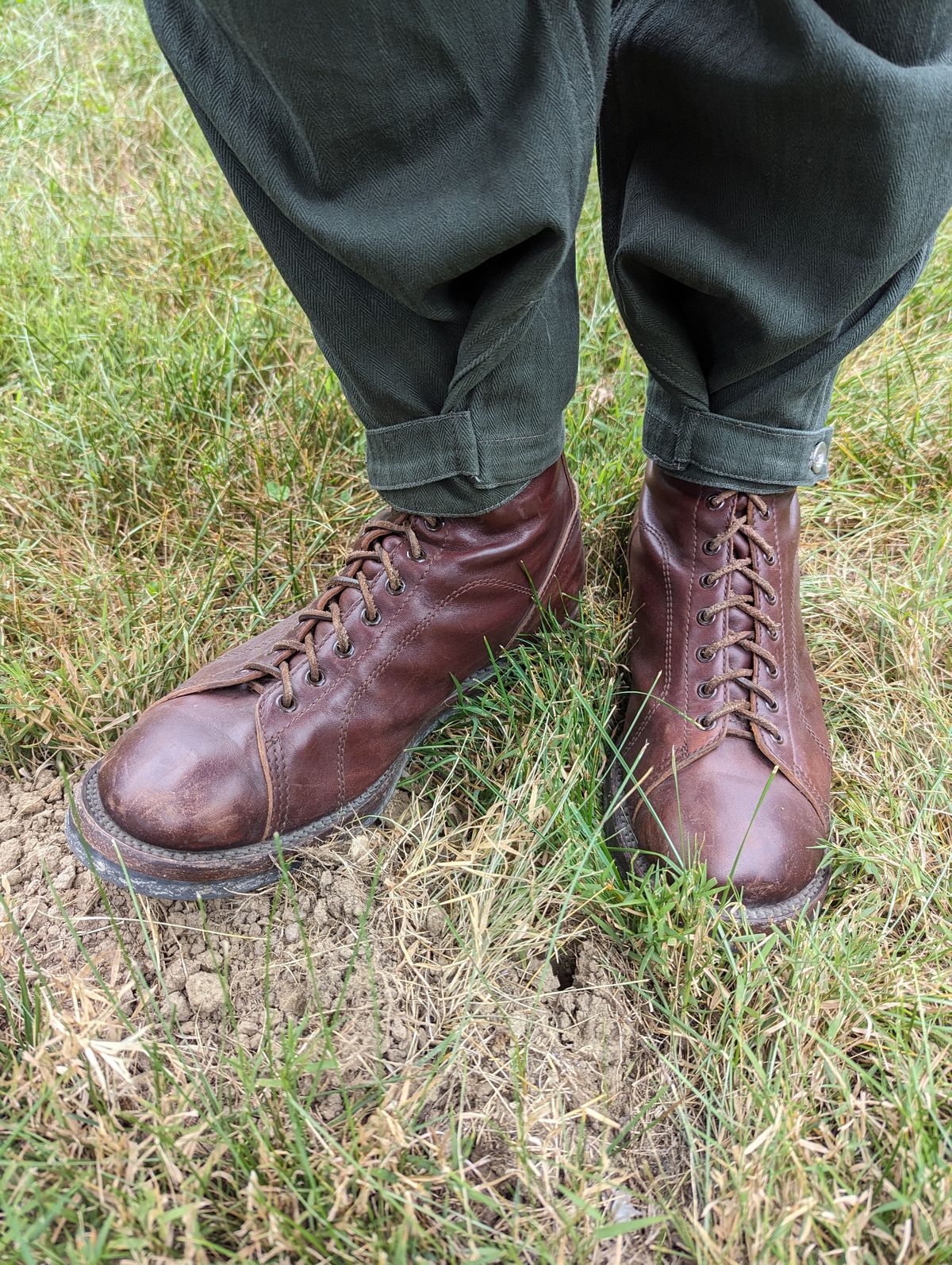 Photo by clefke on September 7, 2023 of the Eastman Leather Raider Boots in Walnut Horsehide.