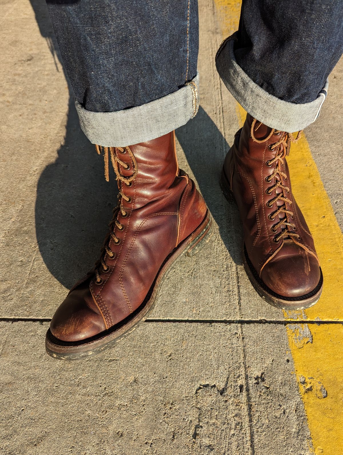 Photo by clefke on September 10, 2023 of the Eastman Leather Raider Boots in Walnut Horsehide.