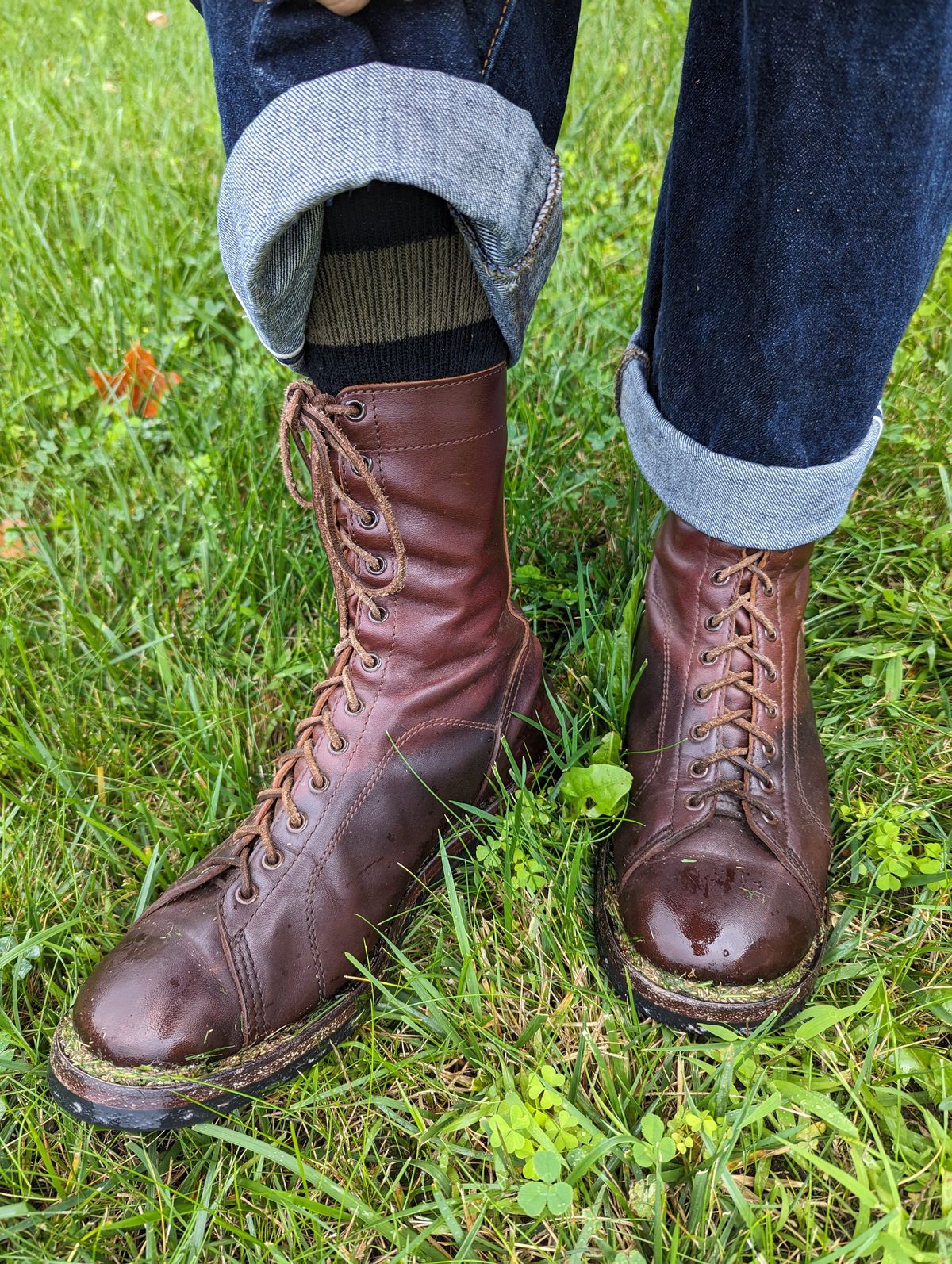 Photo by clefke on September 11, 2023 of the Eastman Leather Raider Boots in Walnut Horsehide.