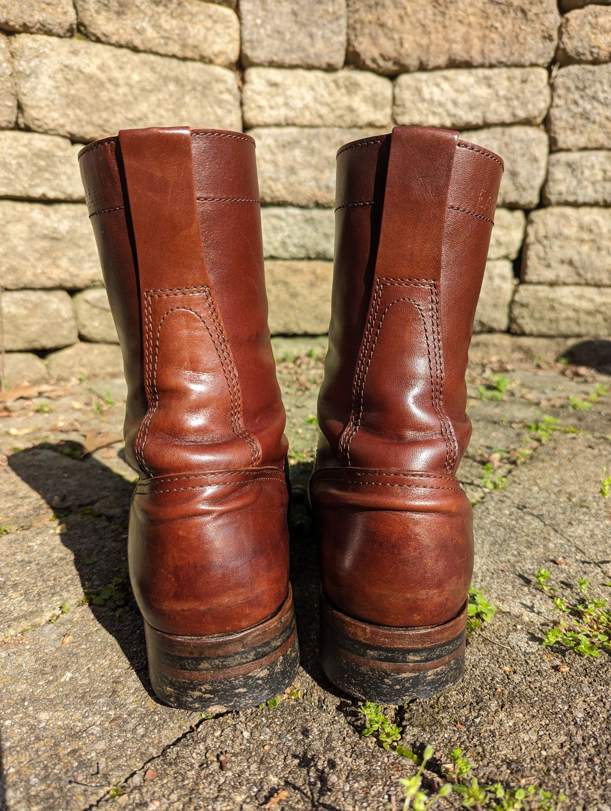 Photo by clefke on April 14, 2024 of the Eastman Leather Raider Boots in Walnut Horsehide.