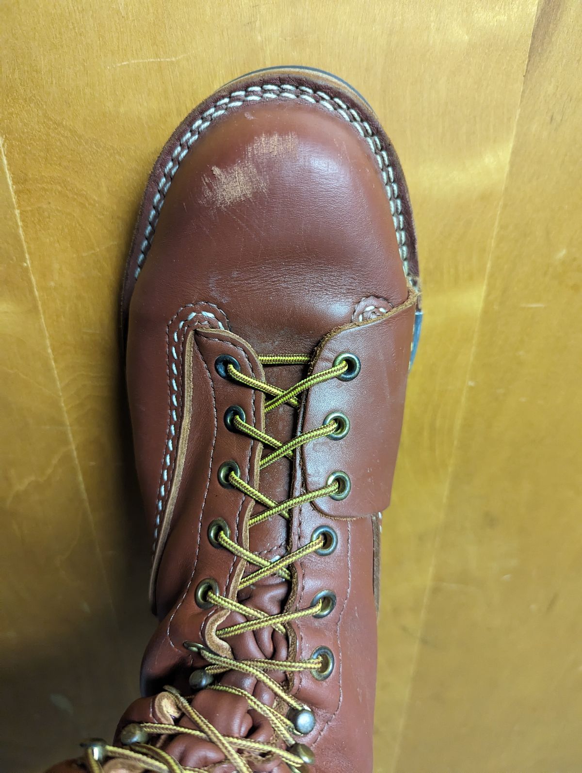 Photo by clefke on October 19, 2023 of the Wesco Highliner in Seidel Redwood Oil Tan.
