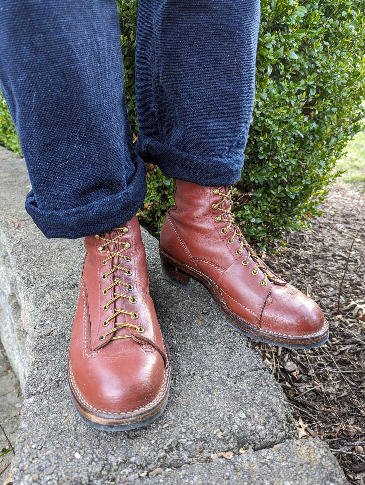 Photo by clefke on March 23, 2024 of the Wesco Highliner in Seidel Redwood Oil Tan.