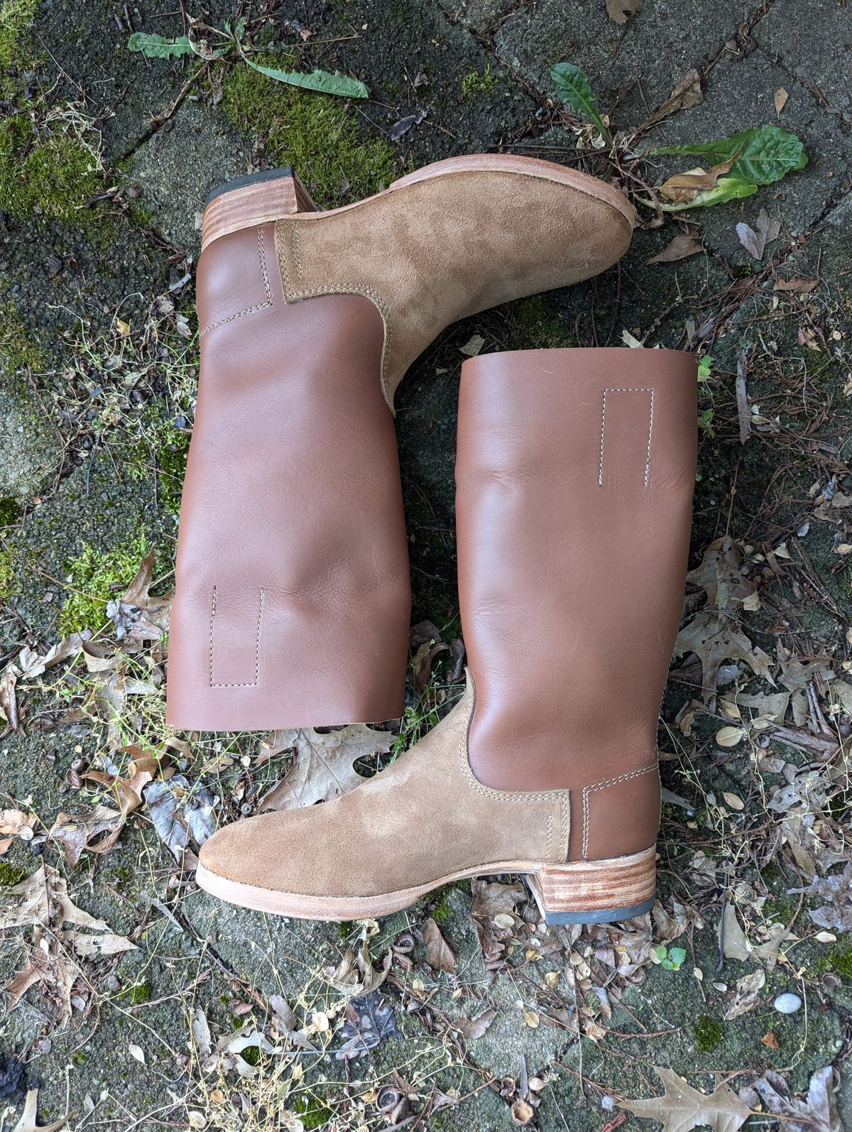 Photo by clefke on June 25, 2024 of the At The Front Jackboots in Natural Chrome Re-Tan & Natural Chrome Re-Tan Rough Out.