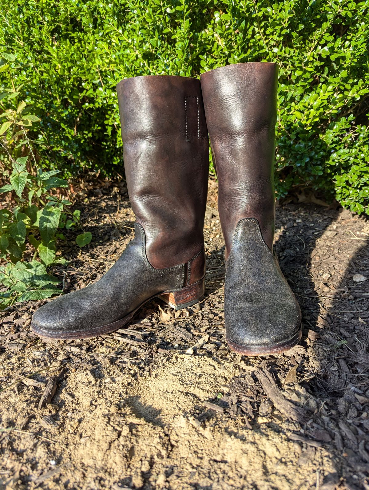 Photo by clefke on July 1, 2024 of the At The Front Jackboots in Natural Chrome Re-Tan & Natural Chrome Re-Tan Rough Out.