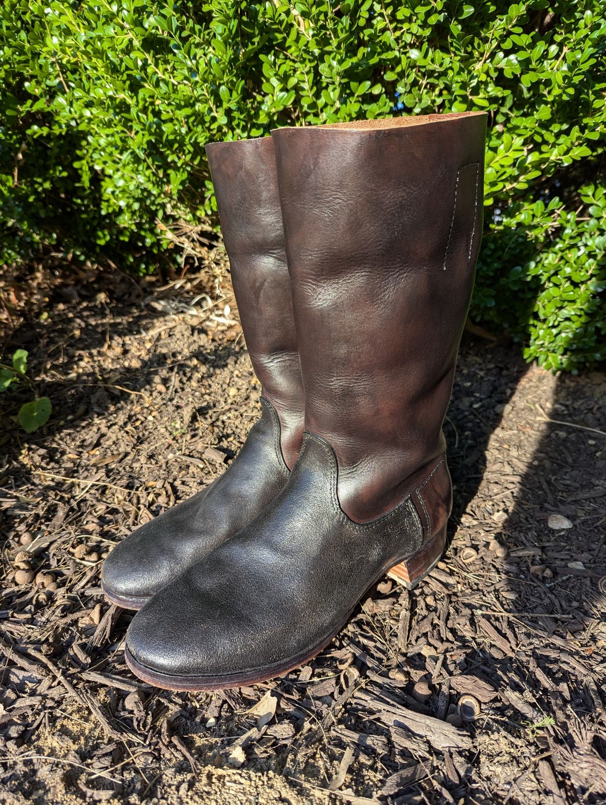 Photo by clefke on July 1, 2024 of the At The Front Jackboots in Natural Chrome Re-Tan & Natural Chrome Re-Tan Rough Out.