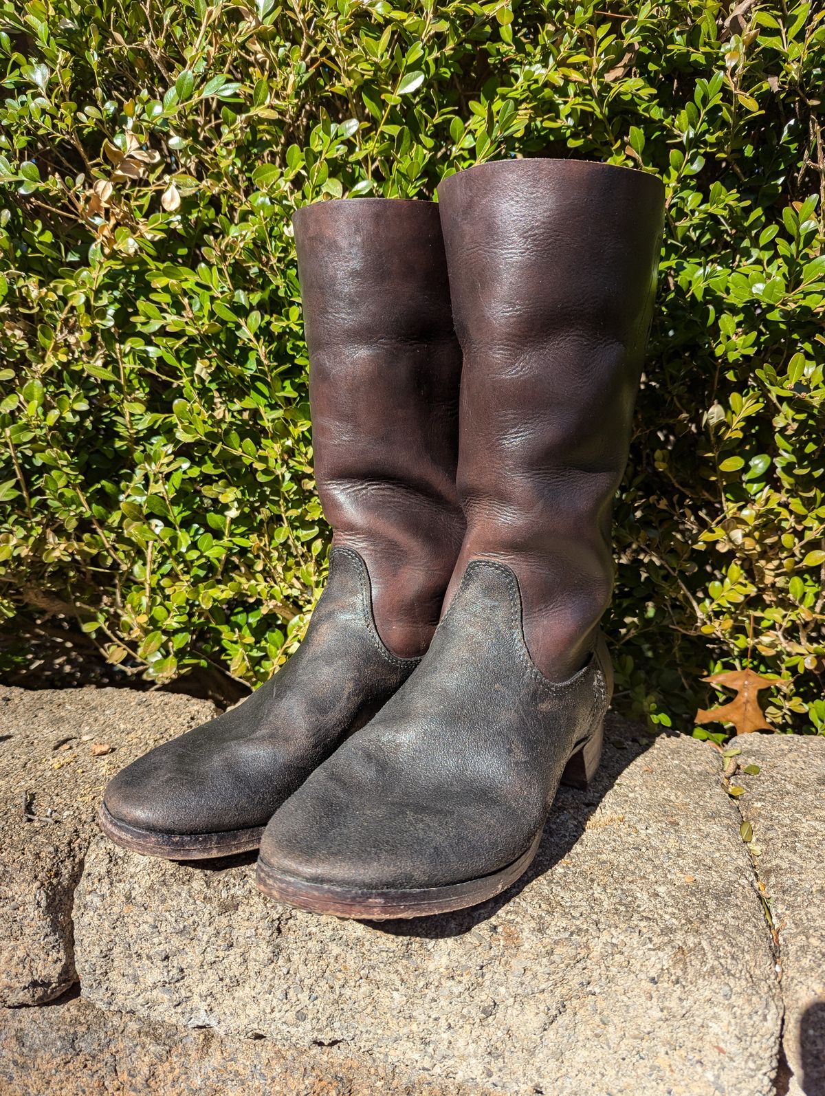 Photo by clefke on October 27, 2024 of the At The Front Jackboots in Natural Chrome Re-Tan & Natural Chrome Re-Tan Rough Out.