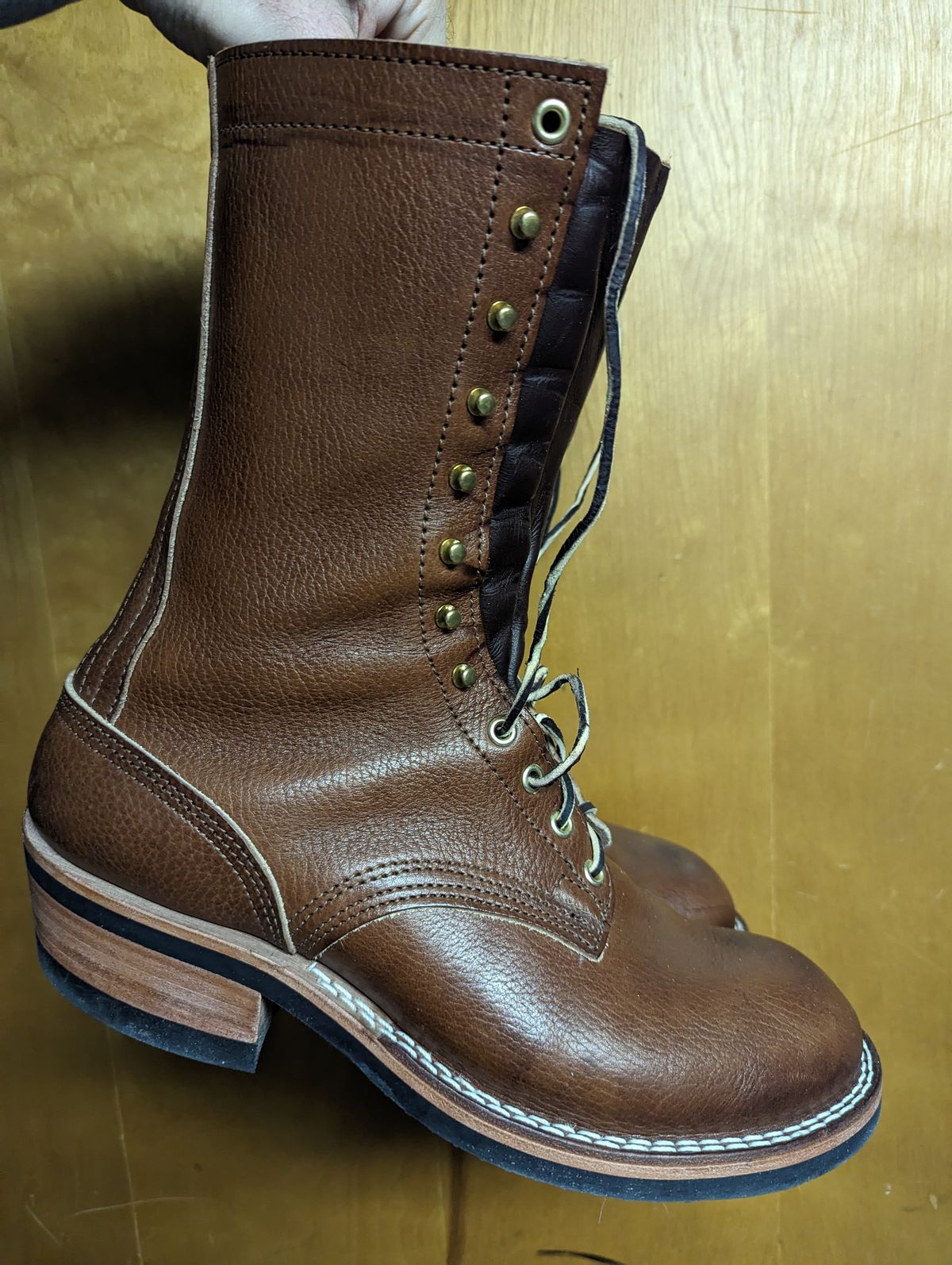 Photo by clefke on January 19, 2024 of the Nicks MTO in Wickett & Craig Medium Brown Milled Traditional Harness.