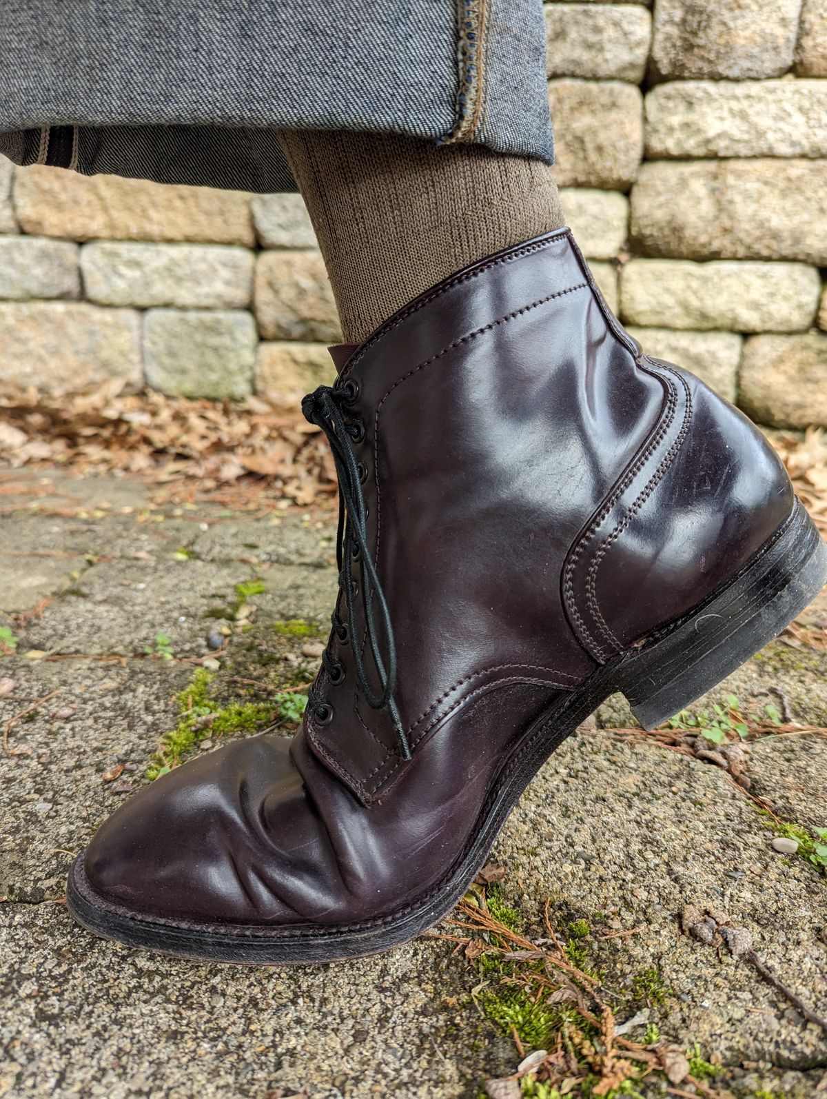 Photo by clefke on April 2, 2023 of the Alden Plain Toe Boot in Horween Color 8 Shell Cordovan.