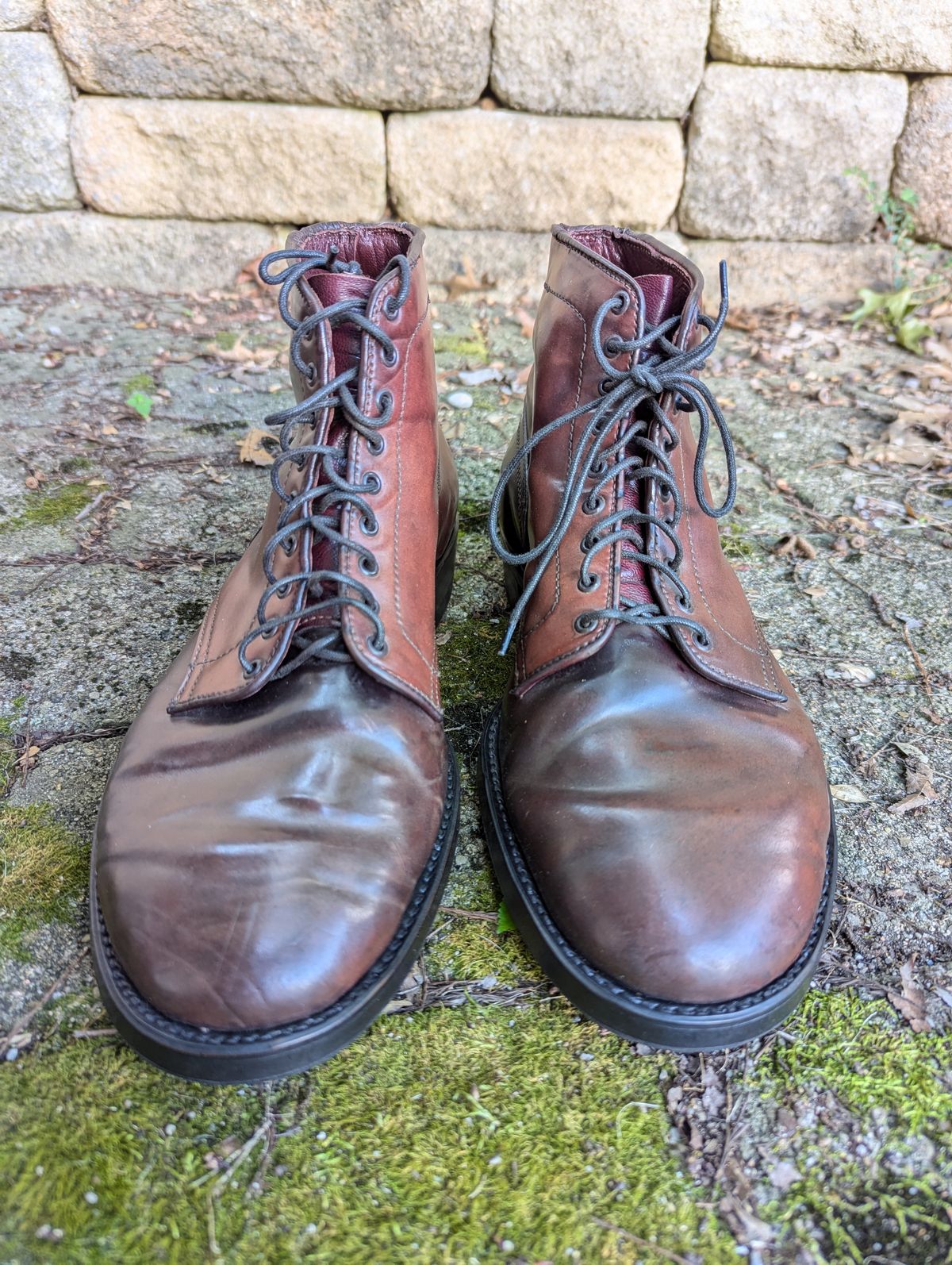 Photo by clefke on August 7, 2024 of the Alden Plain Toe Boot in Horween Color 8 Shell Cordovan.