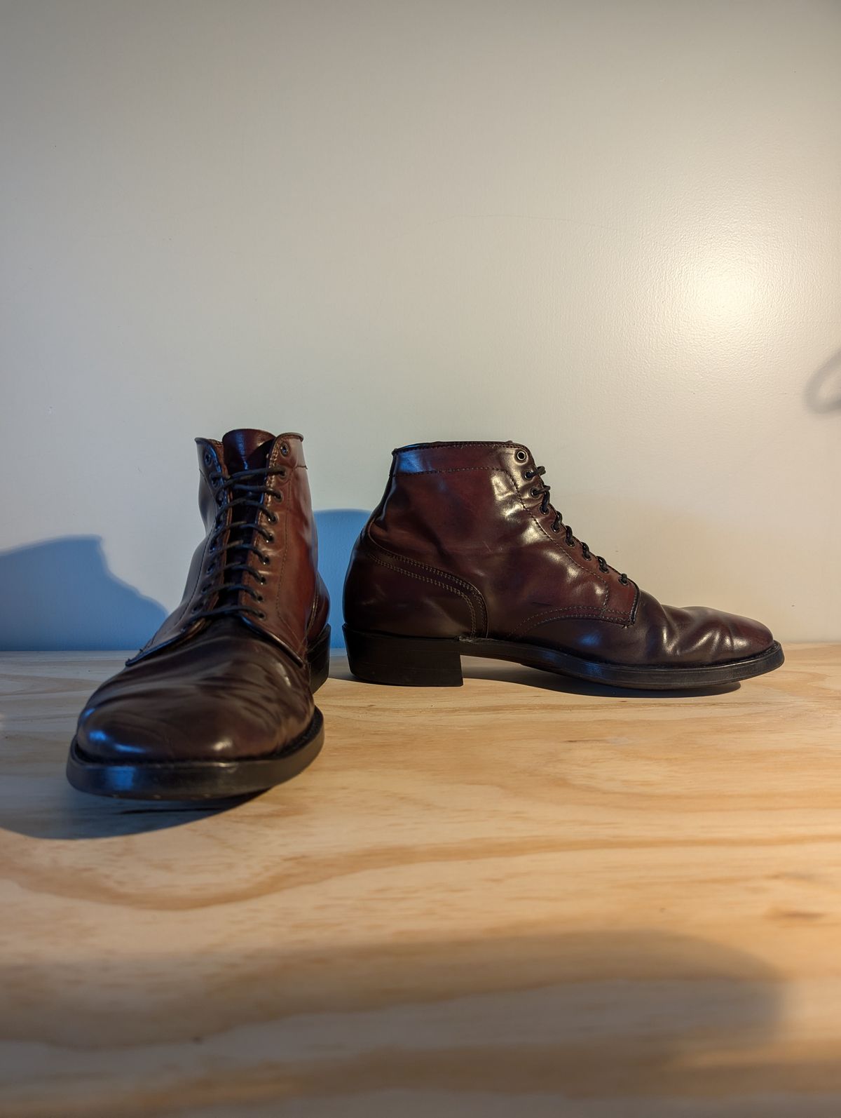 Photo by clefke on August 11, 2024 of the Alden Plain Toe Boot in Horween Color 8 Shell Cordovan.