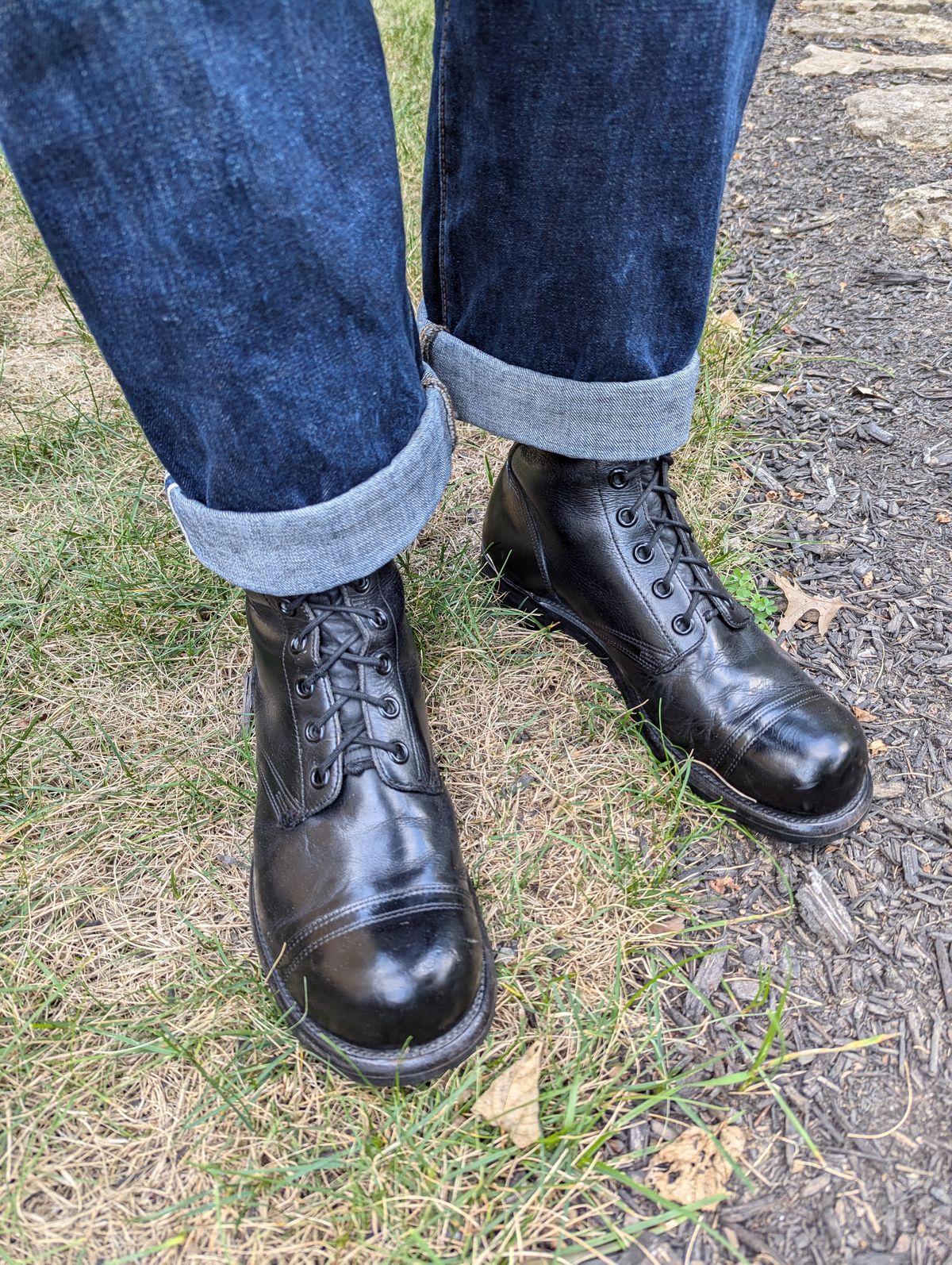 Photo by clefke on August 25, 2024 of the Endicott Johnson US Army Combat Boots (1961) in Black Leather.