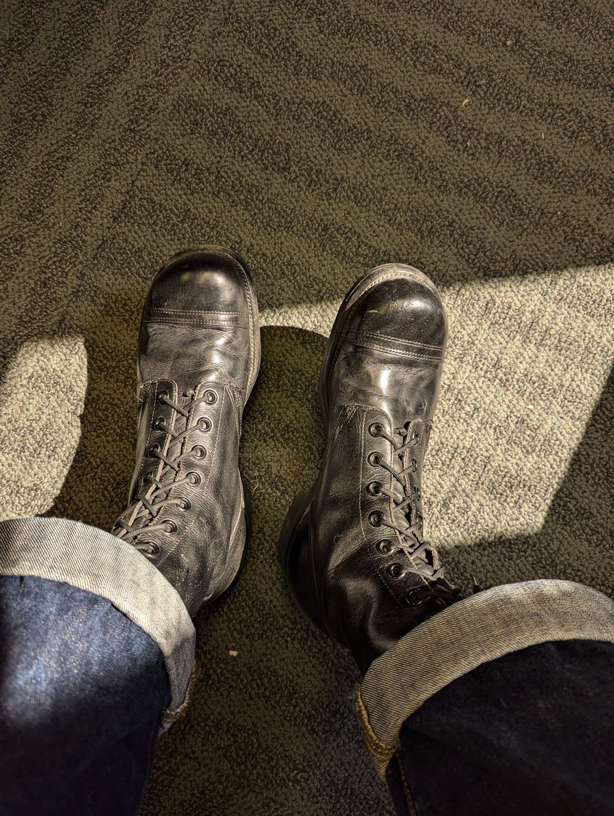 Photo by clefke on August 28, 2024 of the Endicott Johnson US Army Combat Boots (1961) in Black Leather.