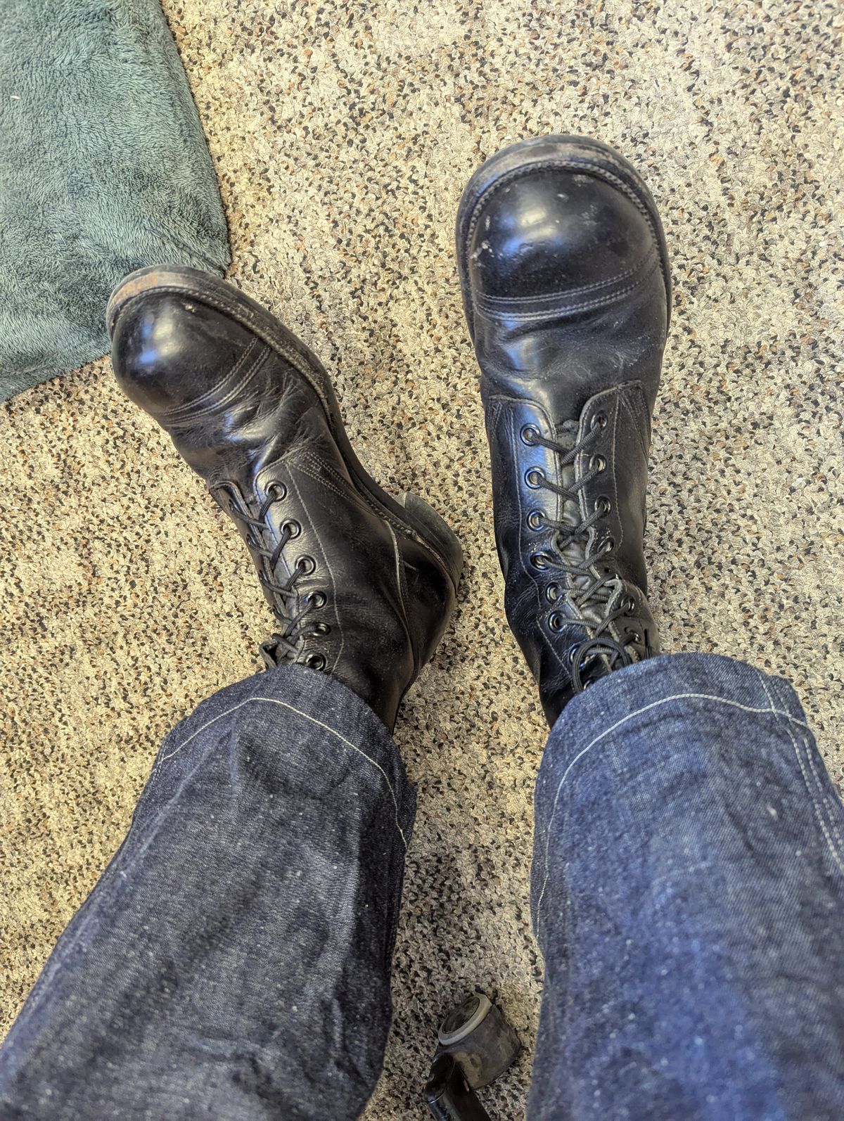 Photo by clefke on September 10, 2024 of the Endicott Johnson US Army Combat Boots (1961) in Black Leather.