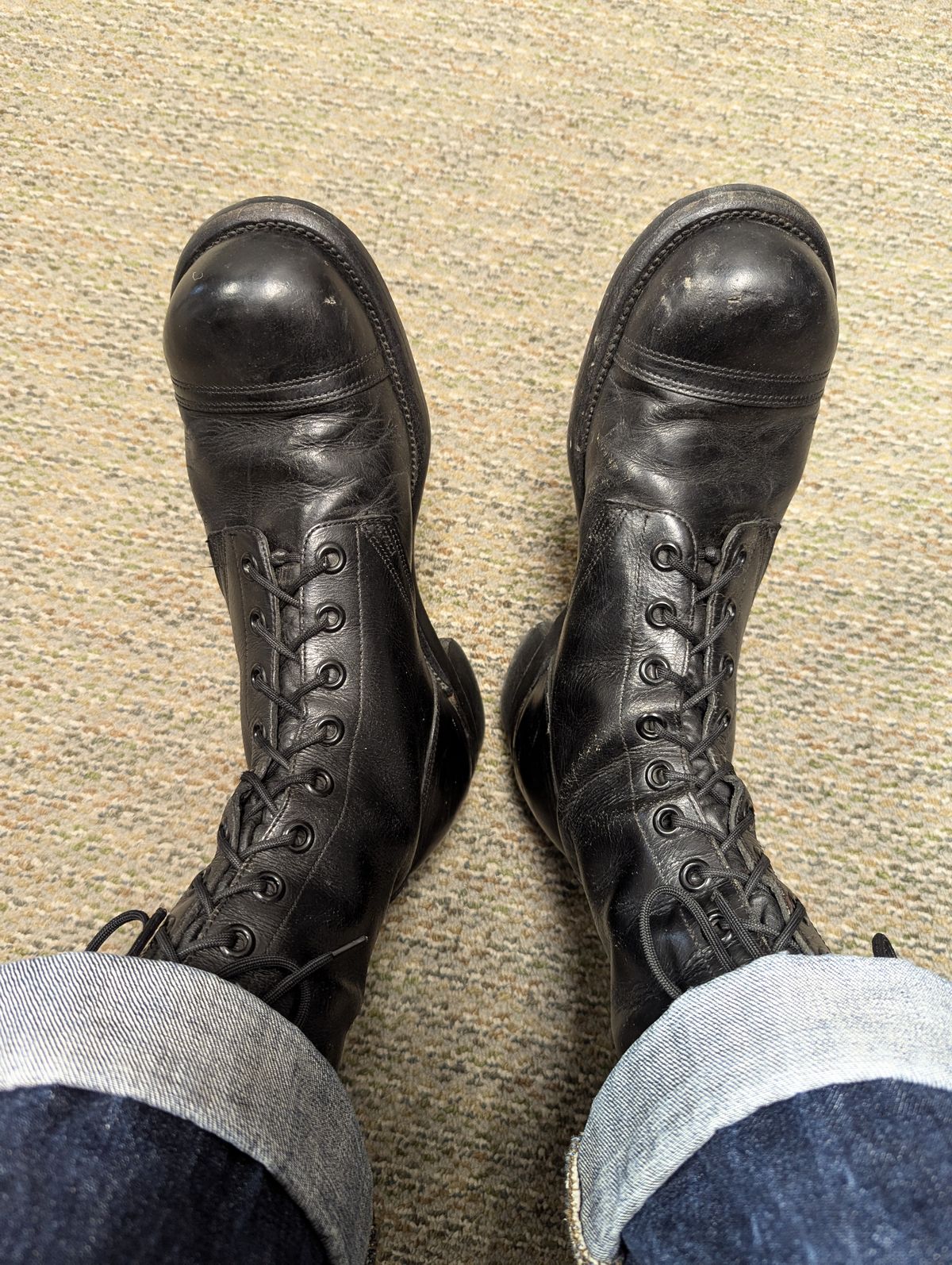 Photo by clefke on October 11, 2024 of the Endicott Johnson US Army Combat Boots (1961) in Black Leather.