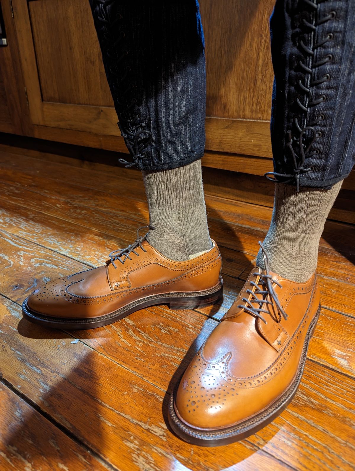 Photo by clefke on February 8, 2023 of the Grant Stone Longwing in D'Annonay British Tan Calf.