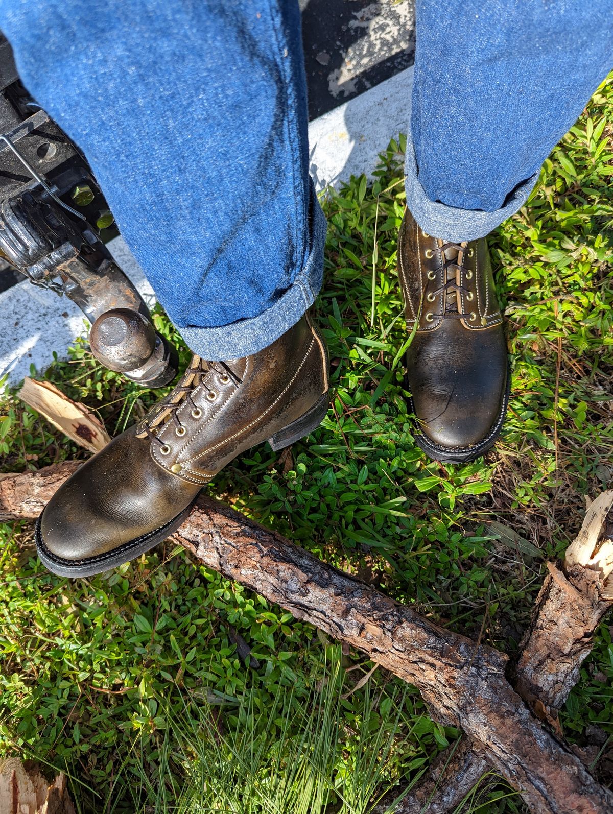 Photo by clefke on October 3, 2022 of the Unsung U 22-1 Slog Boot in Wickett & Craig Olive H Latigo.