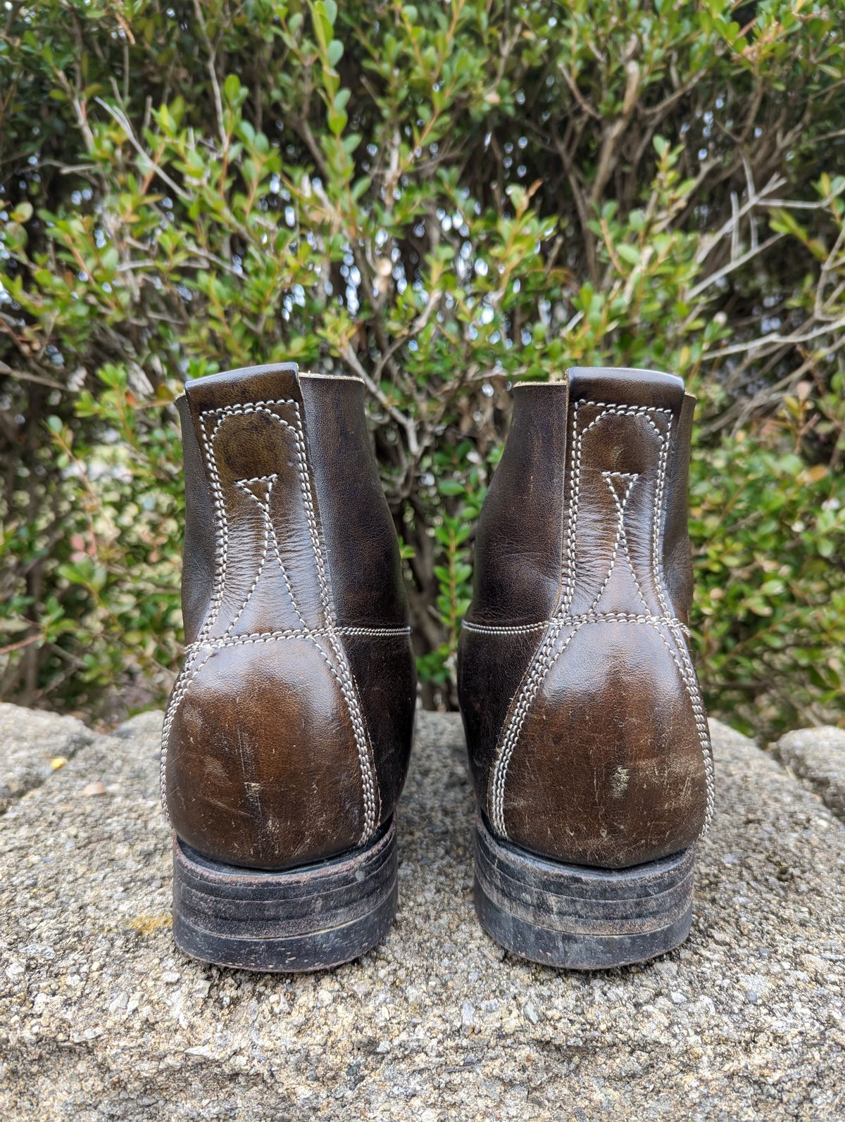 Photo by clefke on December 2, 2022 of the Unsung U 22-1 Slog Boot in Wickett & Craig Olive H Latigo.