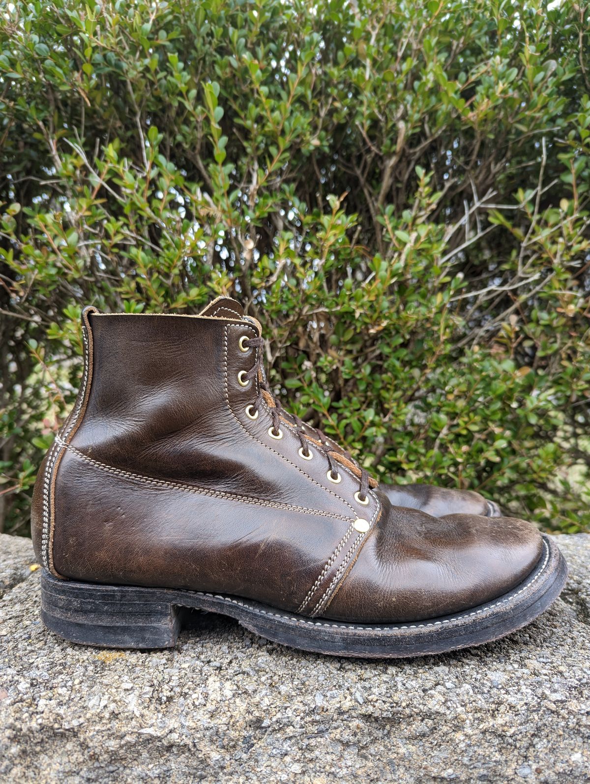 Photo by clefke on December 2, 2022 of the Unsung U 22-1 Slog Boot in Wickett & Craig Olive H Latigo.