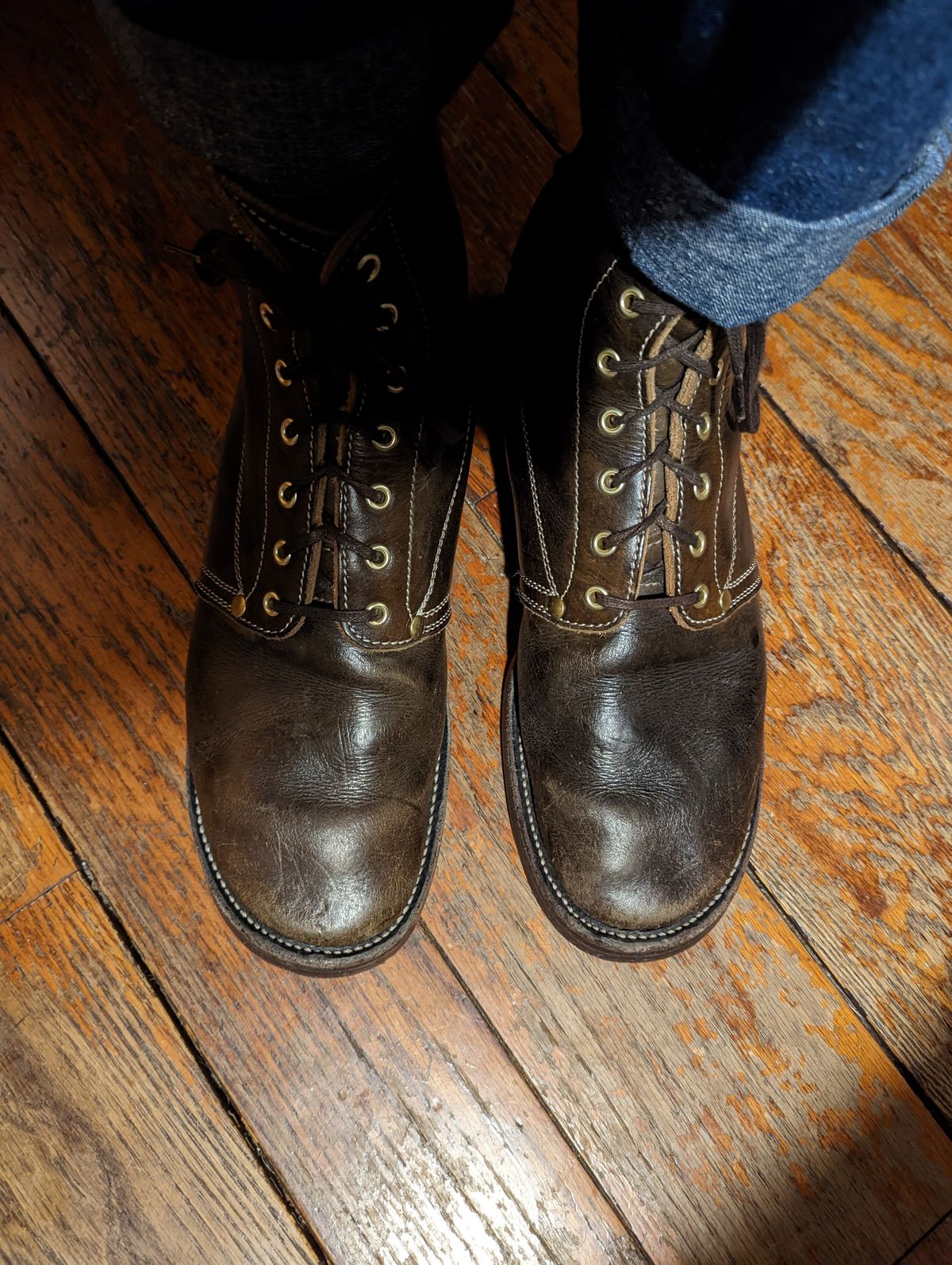 Photo by clefke on December 5, 2022 of the Unsung U 22-1 Slog Boot in Wickett & Craig Olive H Latigo.