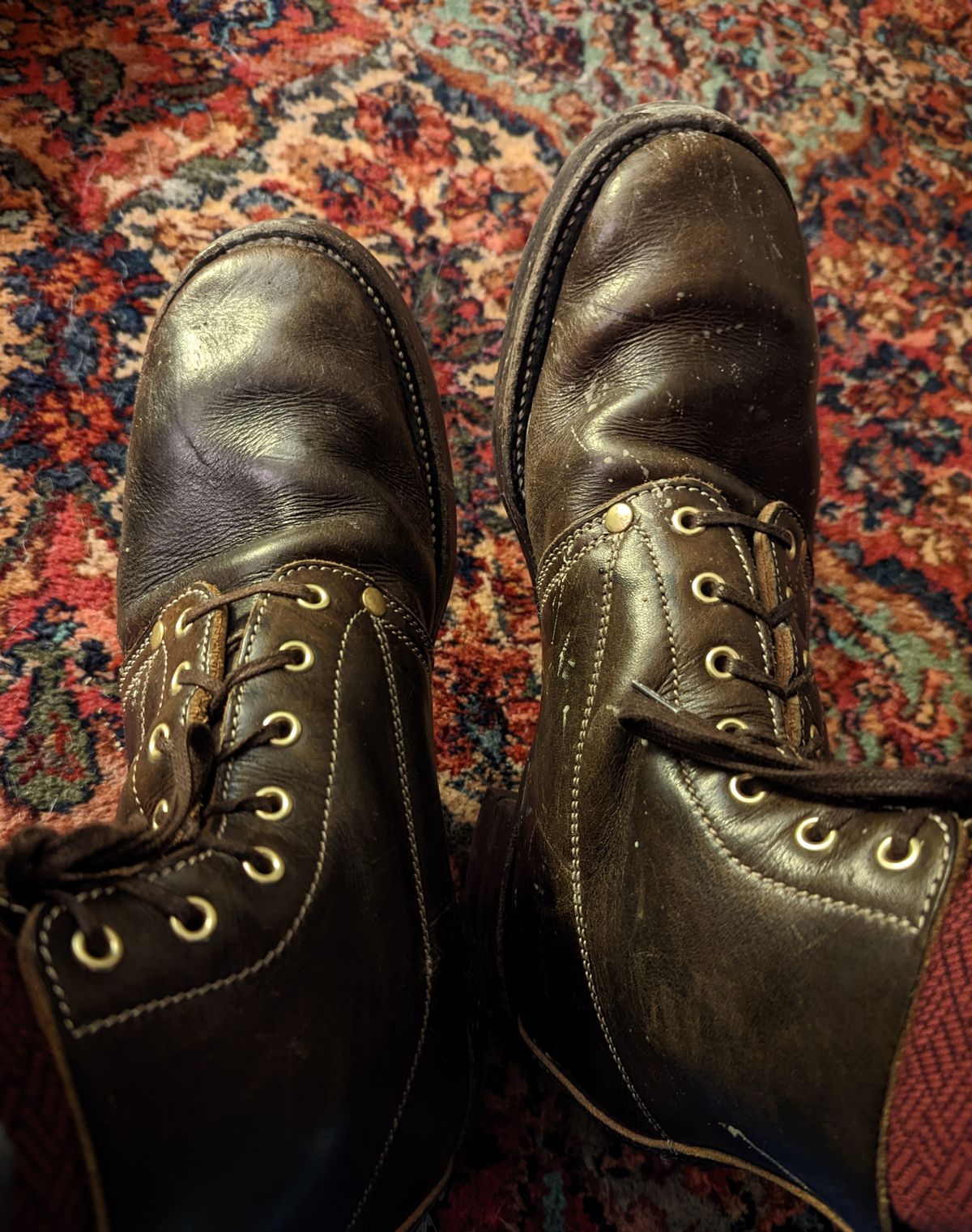 Photo by clefke on December 8, 2022 of the Unsung U 22-1 Slog Boot in Wickett & Craig Olive H Latigo.