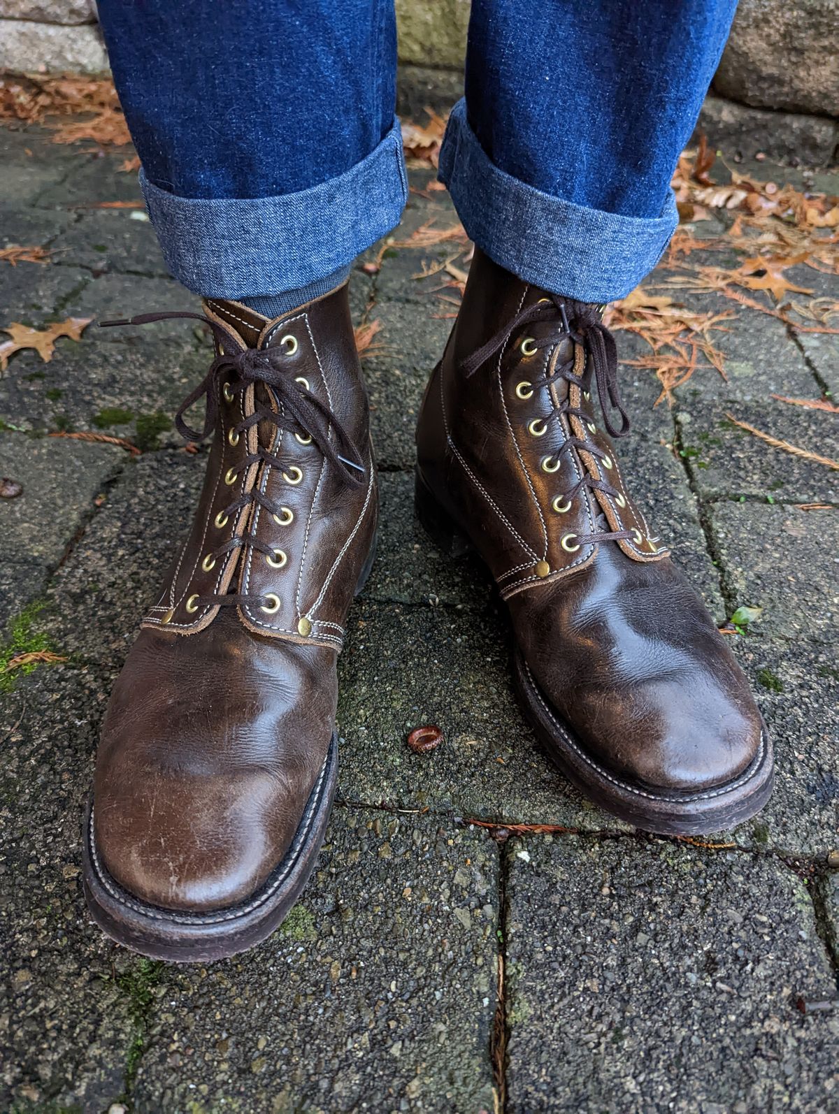 Photo by clefke on December 14, 2022 of the Unsung U 22-1 Slog Boot in Wickett & Craig Olive H Latigo.