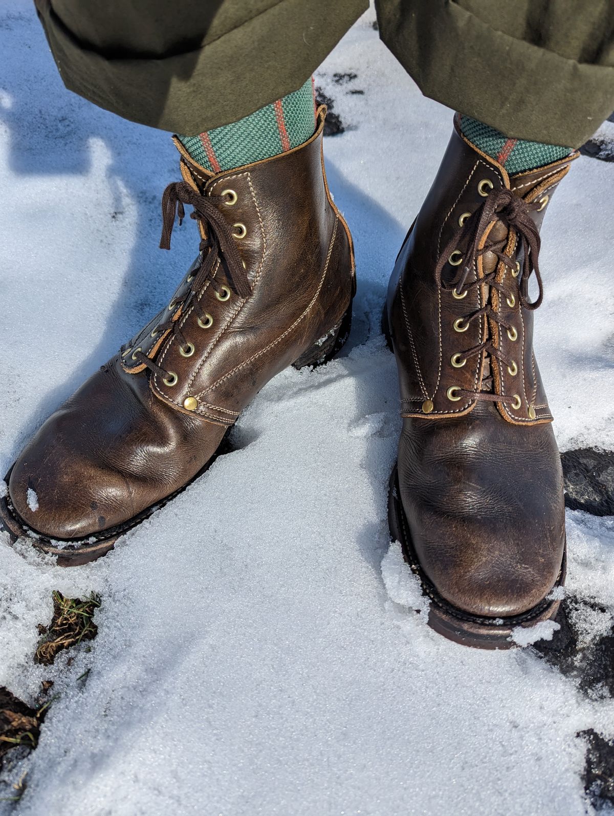 Photo by clefke on January 1, 2023 of the Unsung U 22-1 Slog Boot in Wickett & Craig Olive H Latigo.