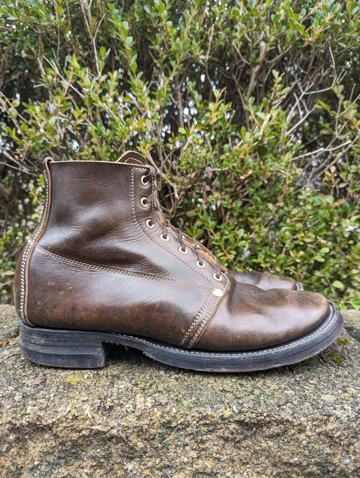 Photo by clefke on January 1, 2023 of the Unsung U 22-1 Slog Boot in Wickett & Craig Olive H Latigo.