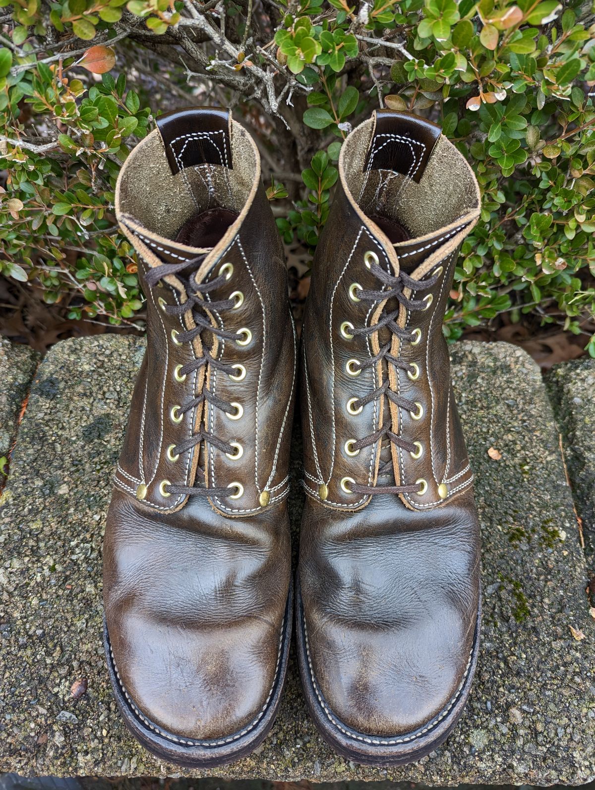 Photo by clefke on January 1, 2023 of the Unsung U 22-1 Slog Boot in Wickett & Craig Olive H Latigo.