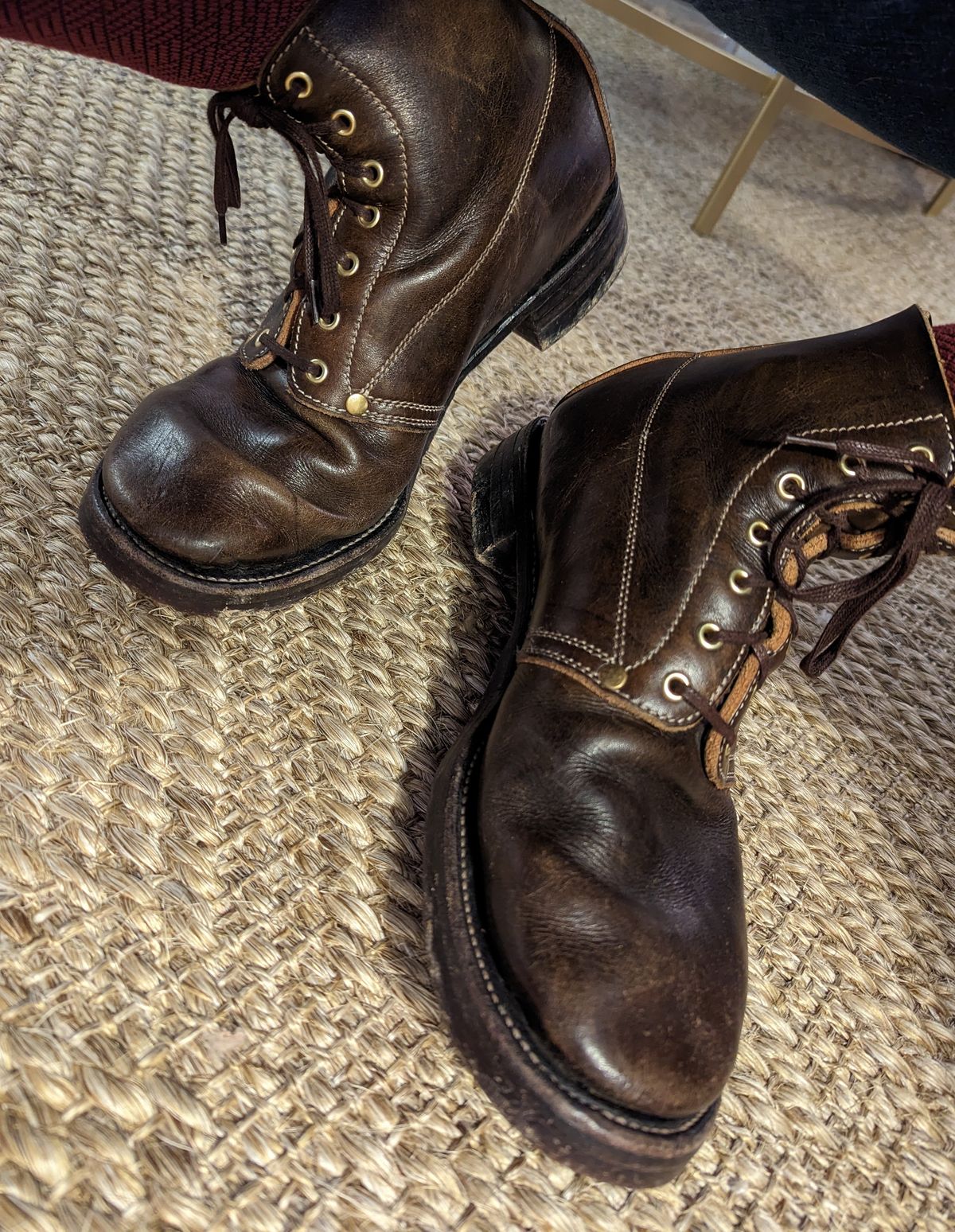 Photo by clefke on January 4, 2023 of the Unsung U 22-1 Slog Boot in Wickett & Craig Olive H Latigo.