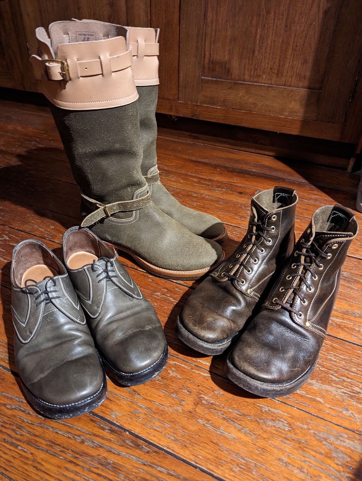 Photo by clefke on January 25, 2023 of the Unsung U 22-1 Slog Boot in Wickett & Craig Olive H Latigo.