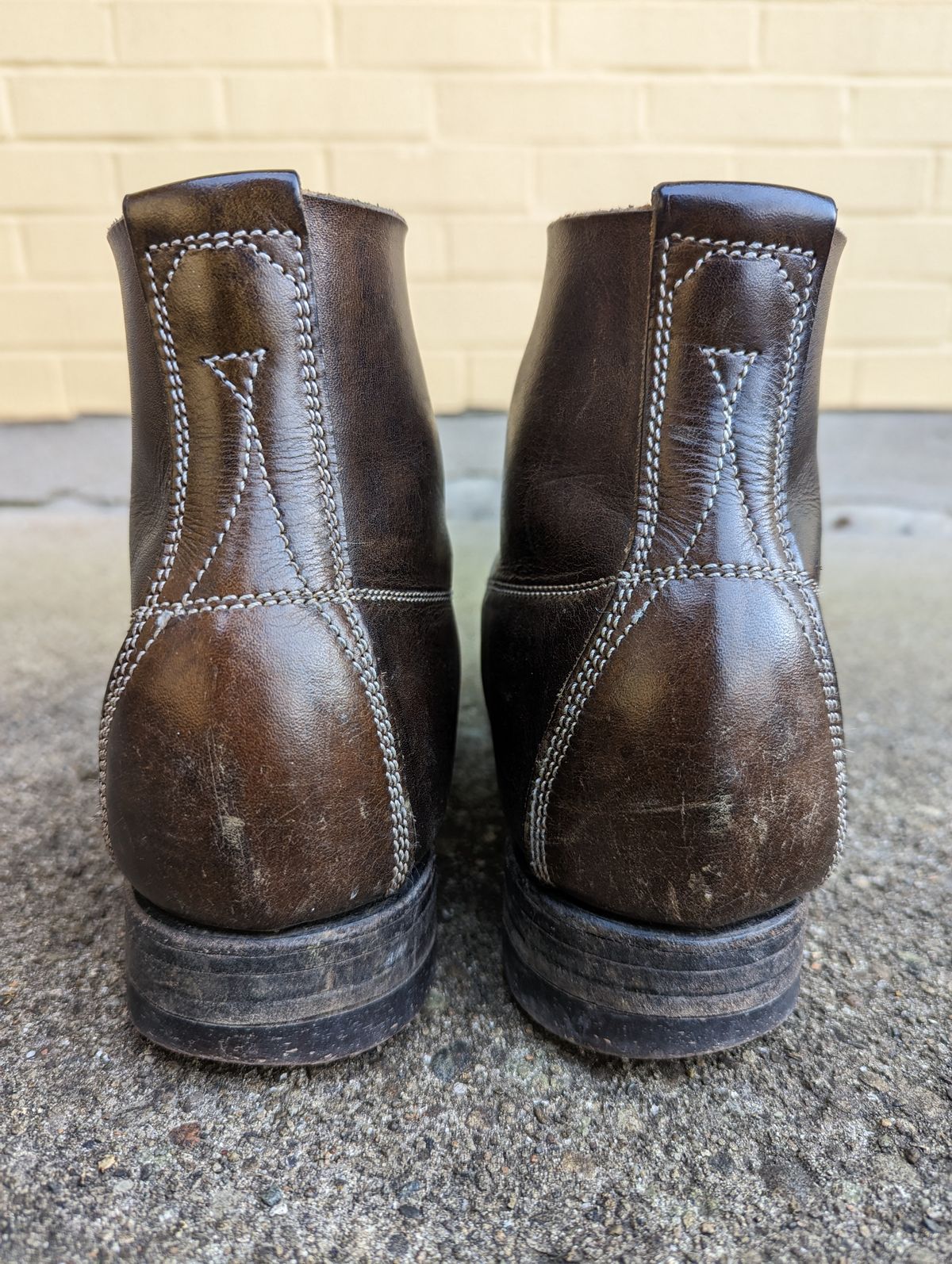 Photo by clefke on February 4, 2023 of the Unsung U 22-1 Slog Boot in Wickett & Craig Olive H Latigo.