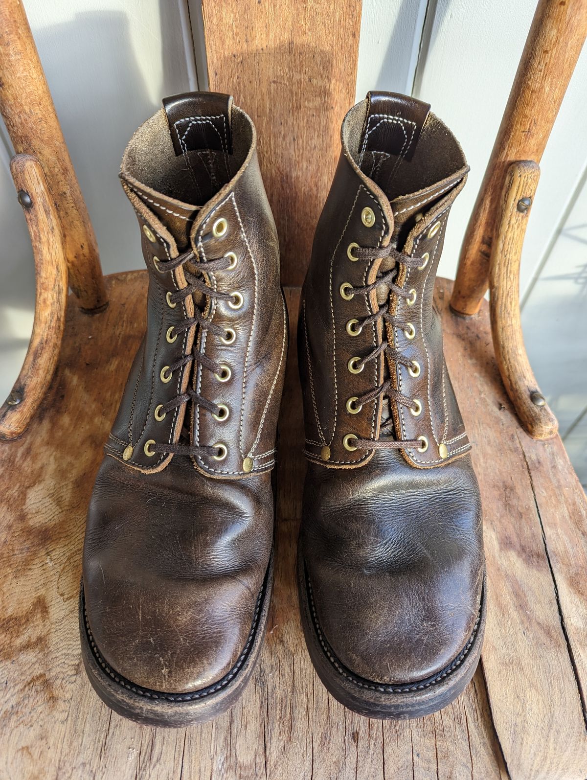 Photo by clefke on February 6, 2023 of the Unsung U 22-1 Slog Boot in Wickett & Craig Olive H Latigo.