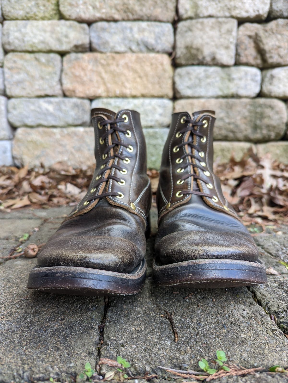 Photo by clefke on April 2, 2023 of the Unsung U 22-1 Slog Boot in Wickett & Craig Olive H Latigo.