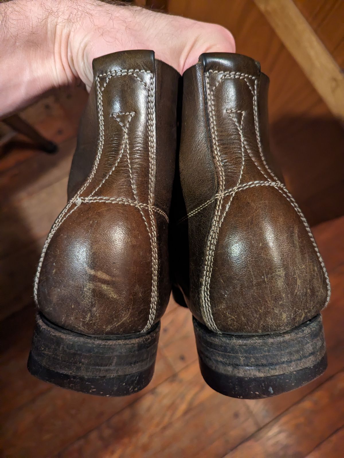 Photo by clefke on April 3, 2023 of the Unsung U 22-1 Slog Boot in Wickett & Craig Olive H Latigo.