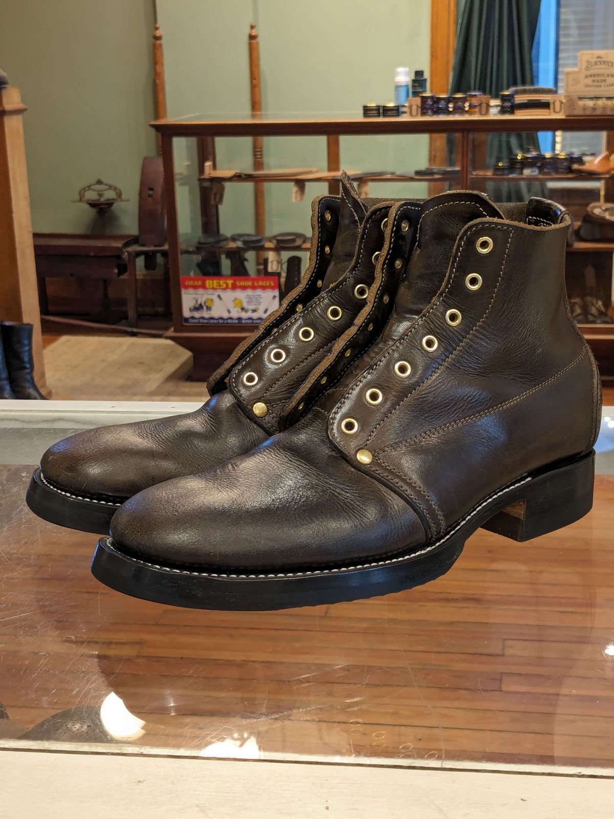 Photo by clefke on February 3, 2024 of the Unsung U 22-1 Slog Boot in Wickett & Craig Olive H Latigo.
