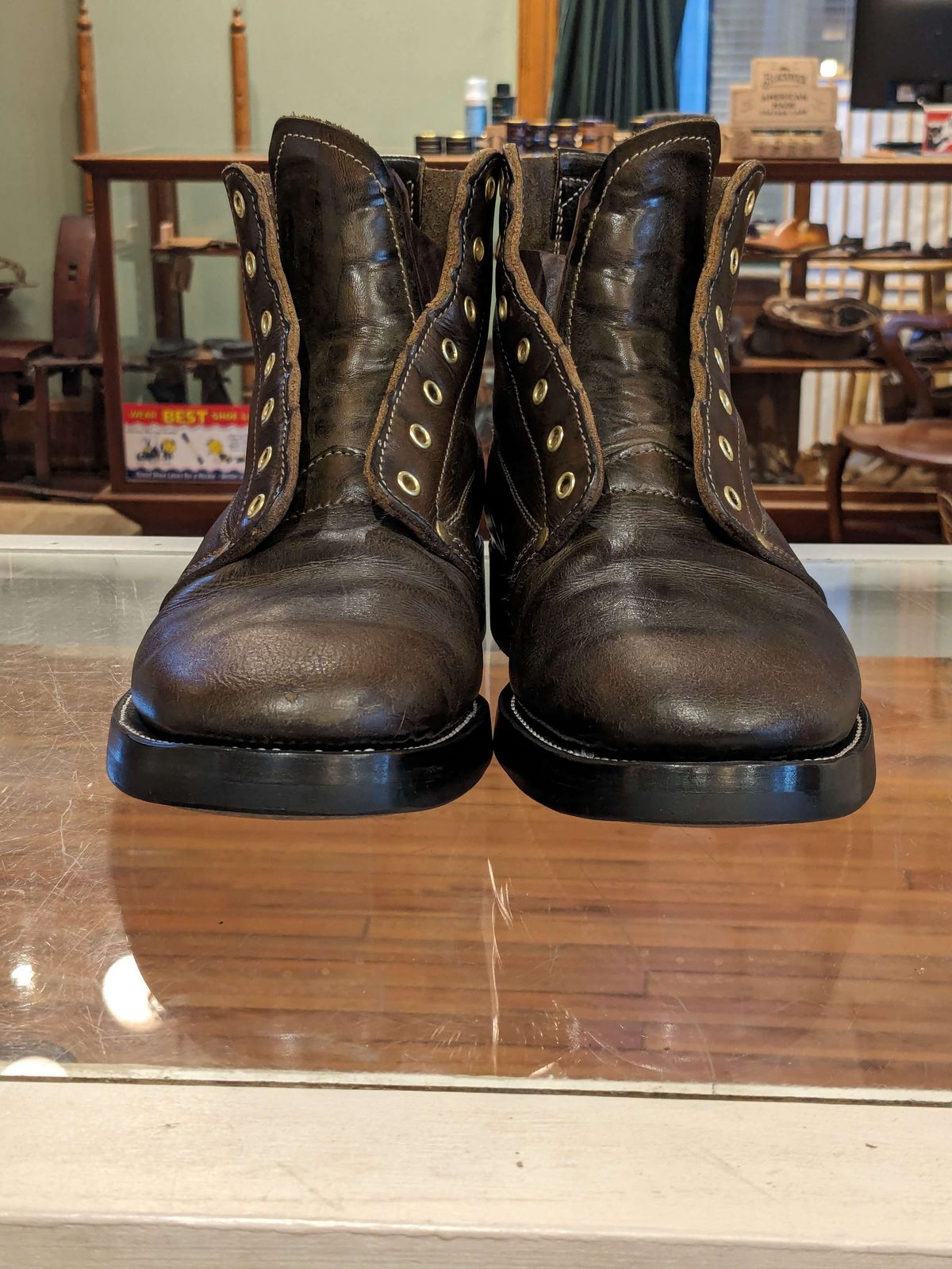Photo by clefke on February 3, 2024 of the Unsung U 22-1 Slog Boot in Wickett & Craig Olive H Latigo.